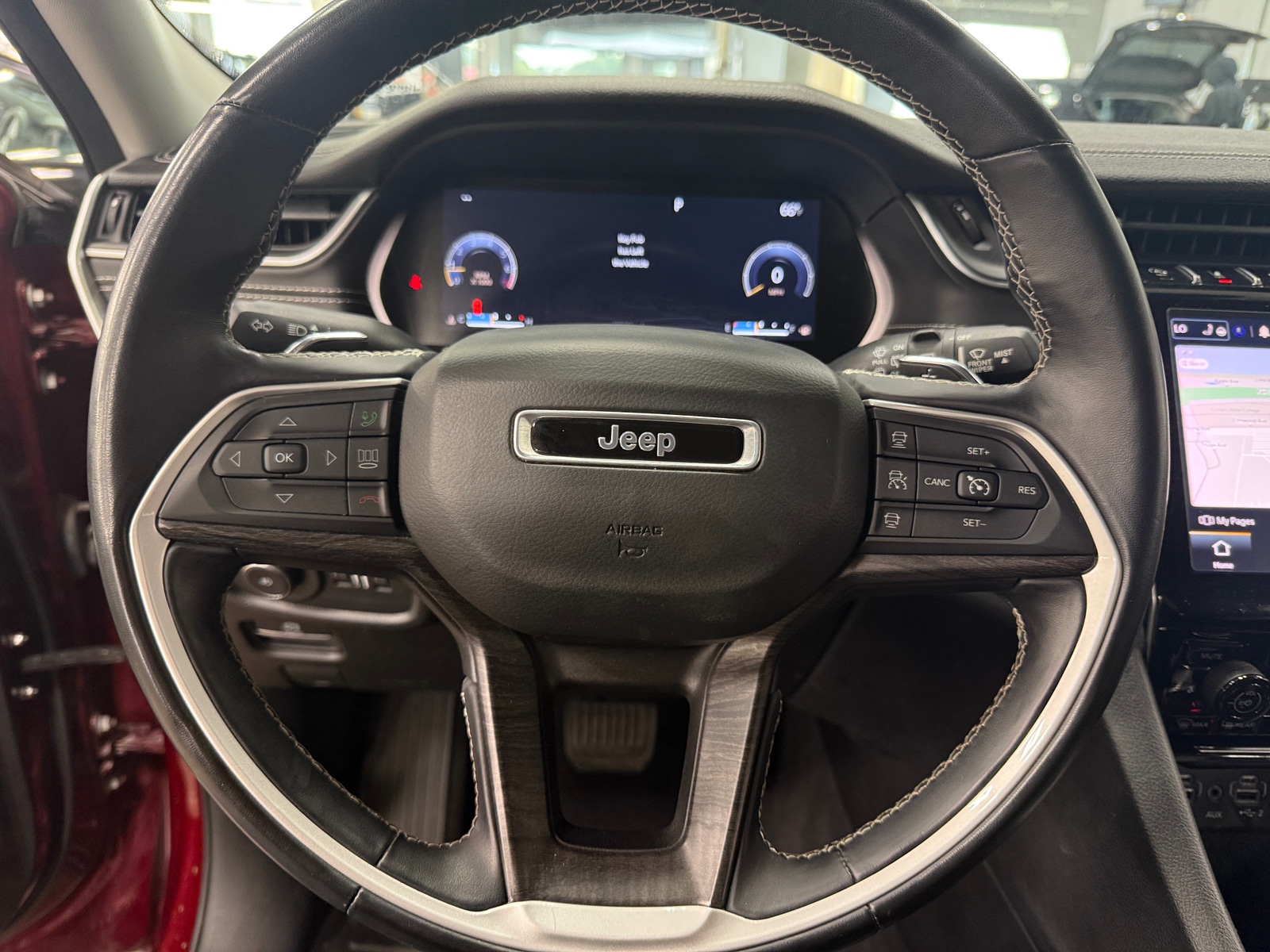 Thumbnail: 2021 Jeep Grand Cherokee L - 4