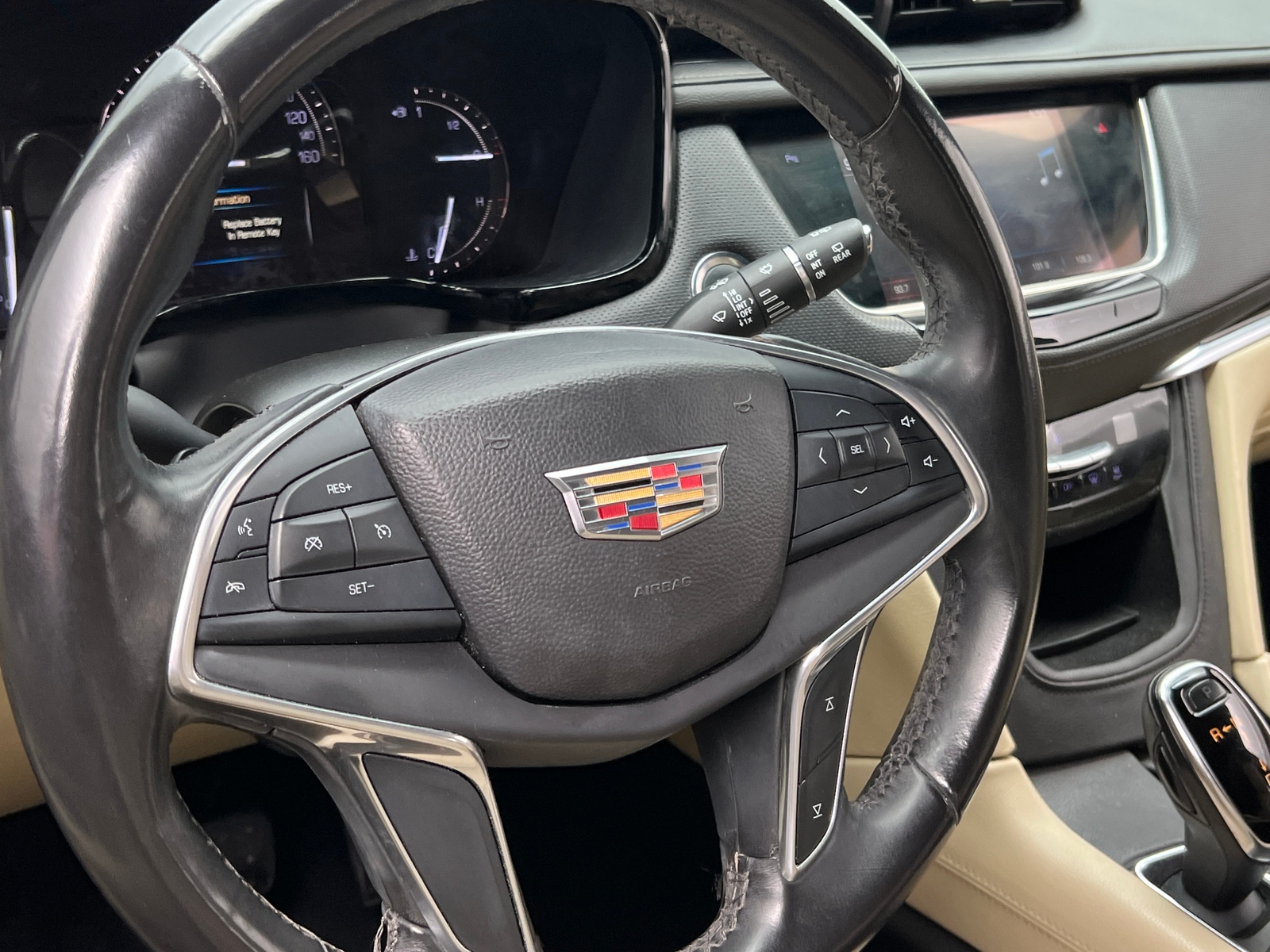 Thumbnail: 2017 Cadillac XT5 - 4