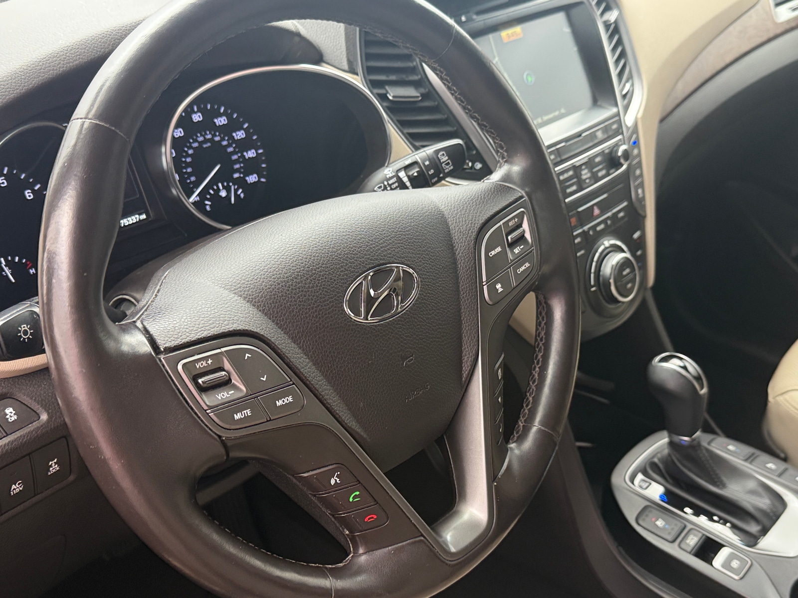Thumbnail: 2017 Hyundai Santa Fe - 4