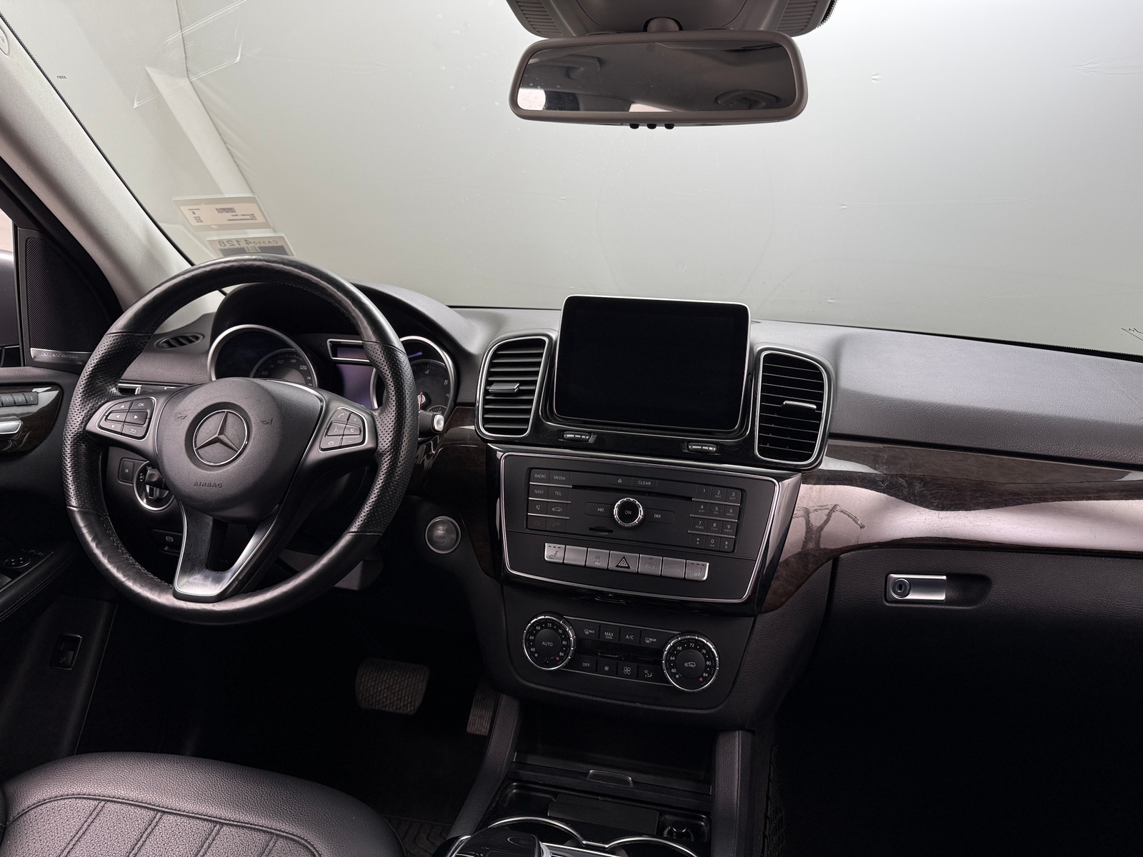 Thumbnail: 2016 Mercedes-Benz GLE - 2