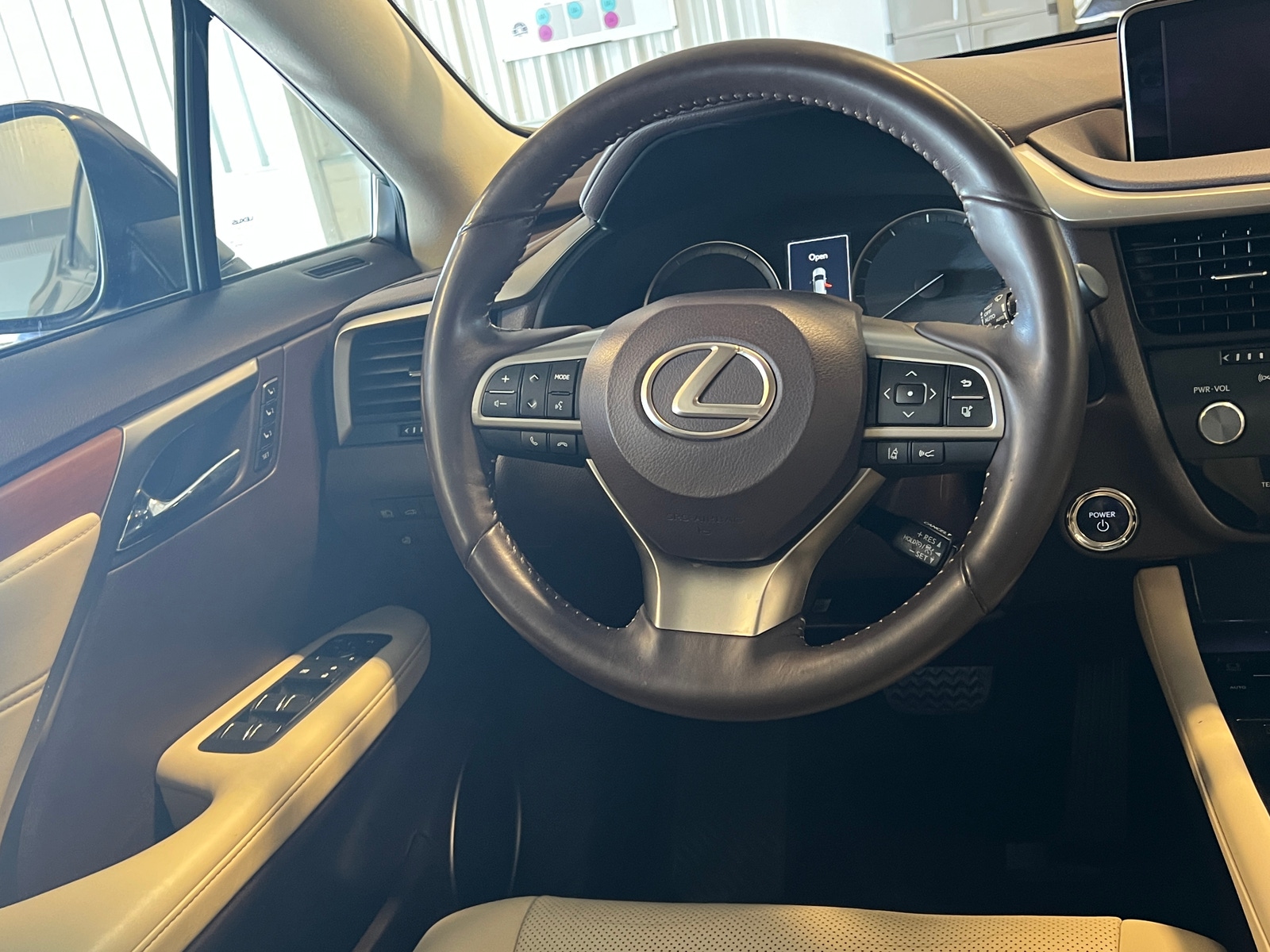 Thumbnail: 2019 Lexus RX - 4
