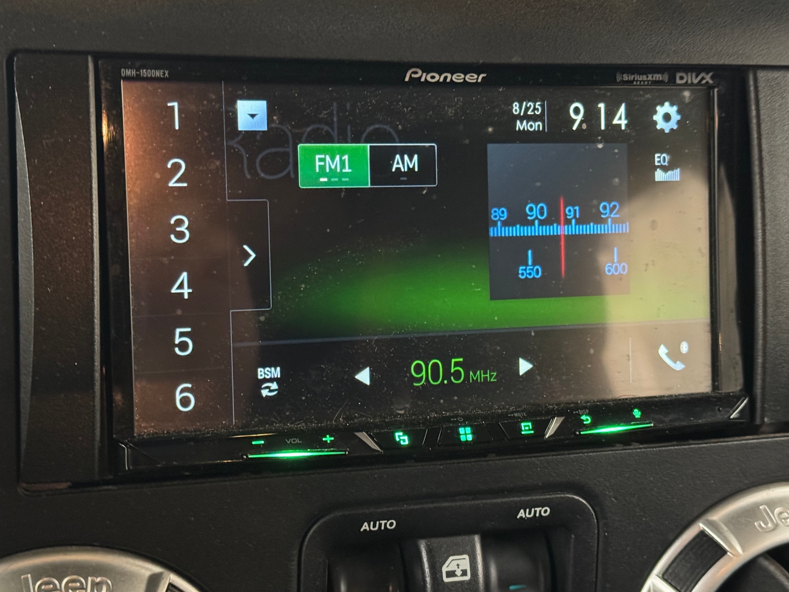 Thumbnail: 2017 Jeep Wrangler - 4