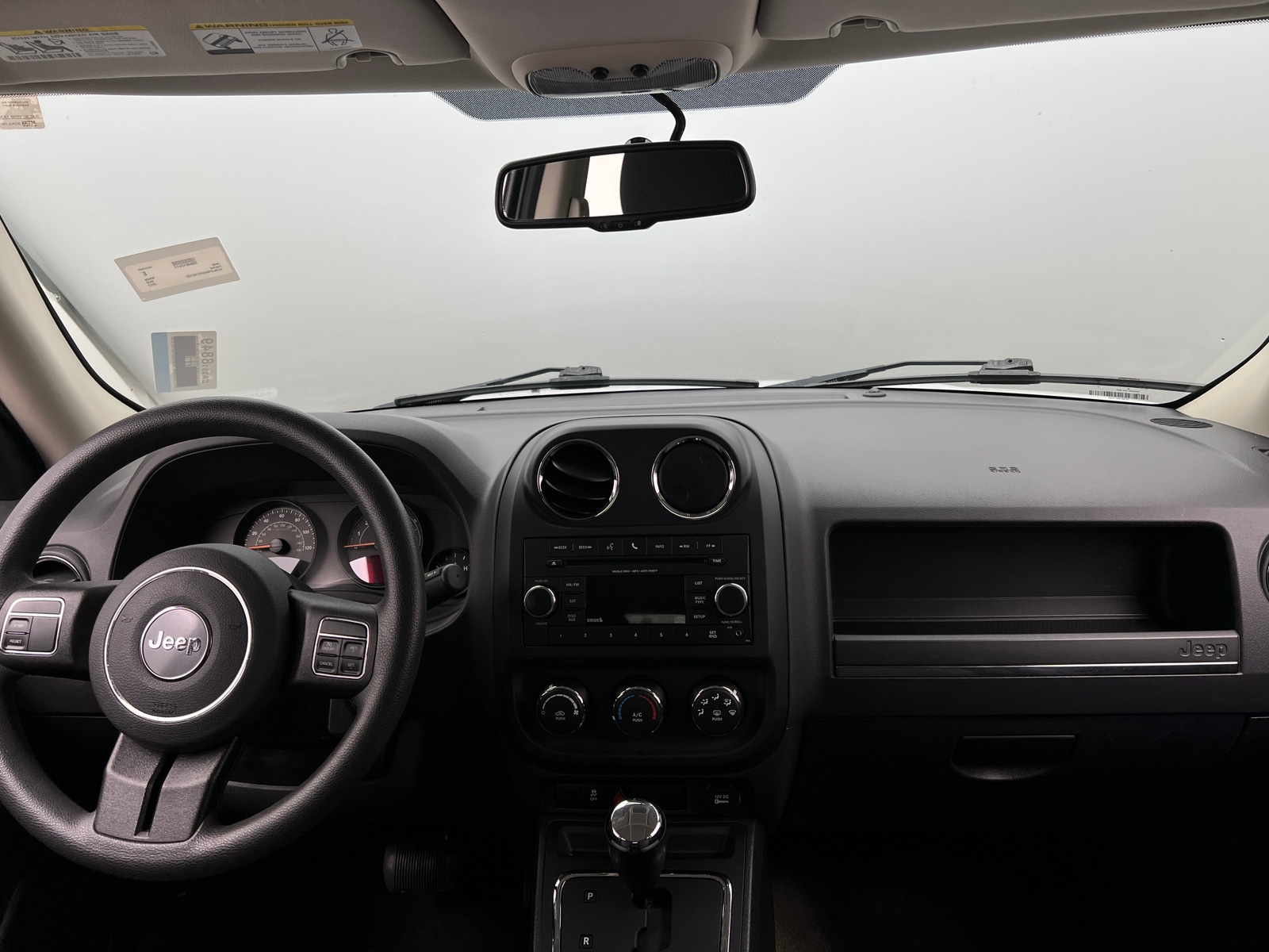 Thumbnail: 2017 Jeep Patriot - 3