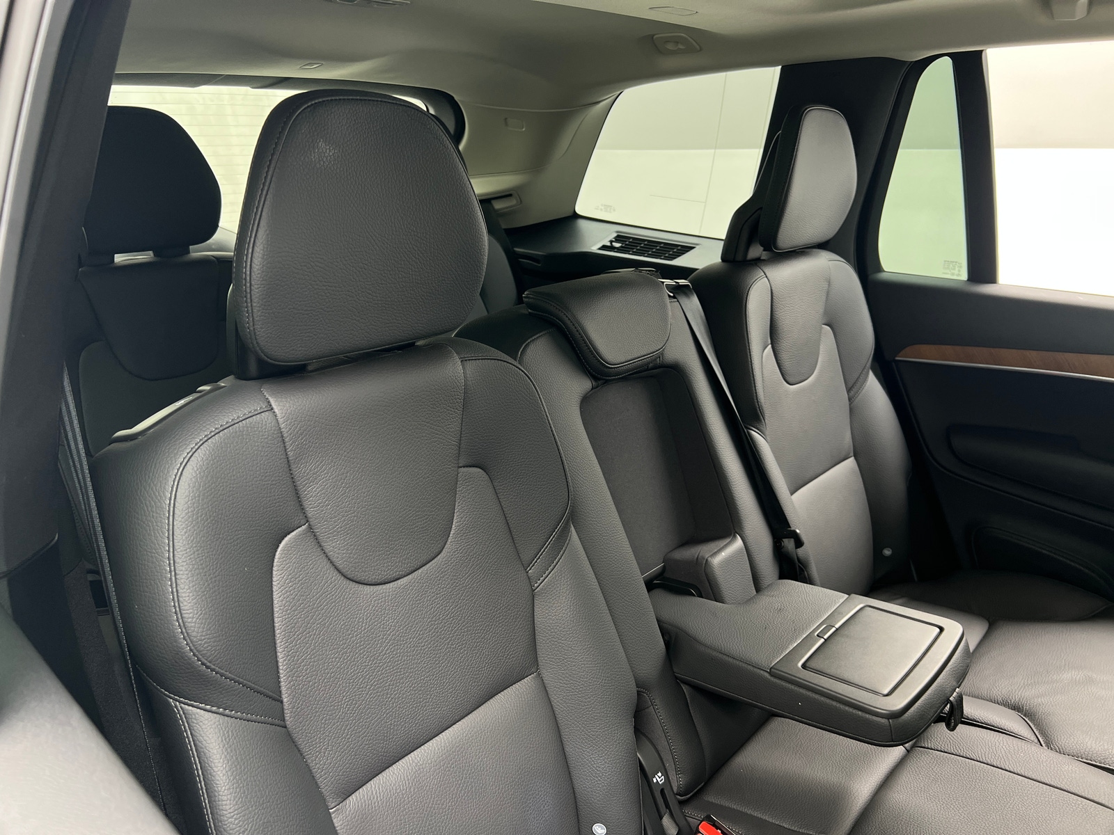 Thumbnail: 2025 Volvo XC90 - 5