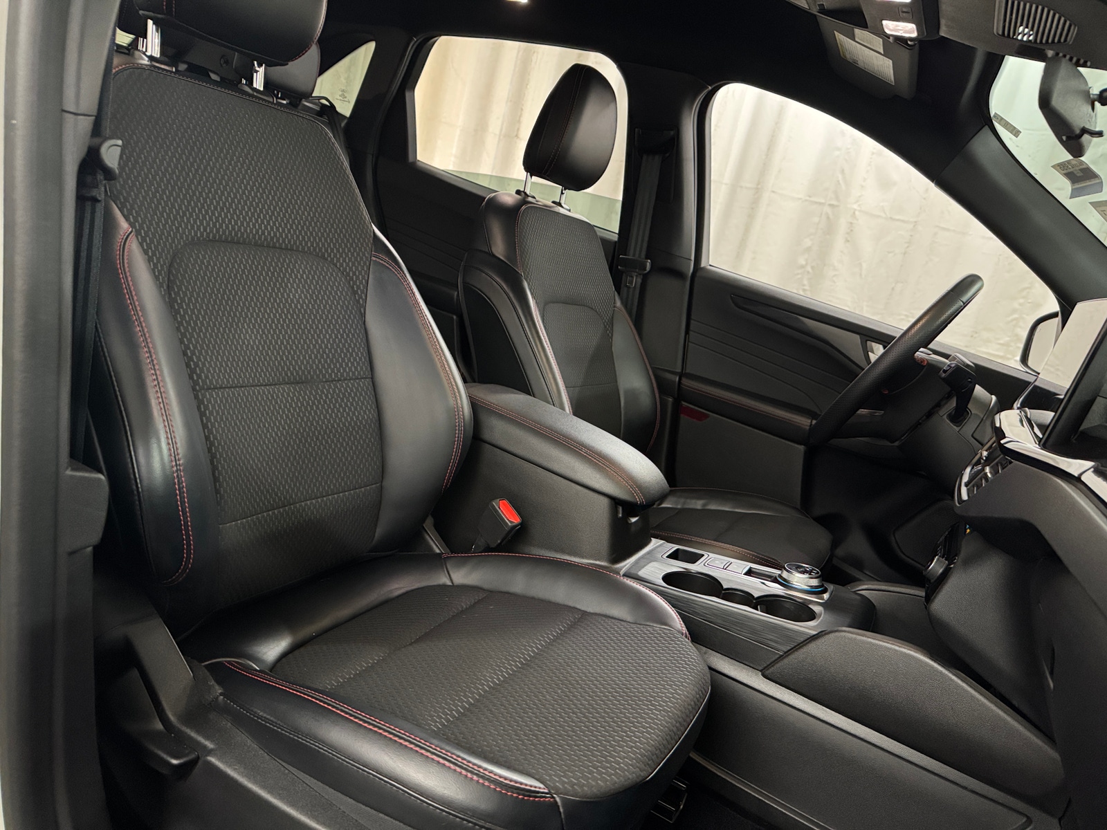 Thumbnail: 2023 Ford Escape - 2