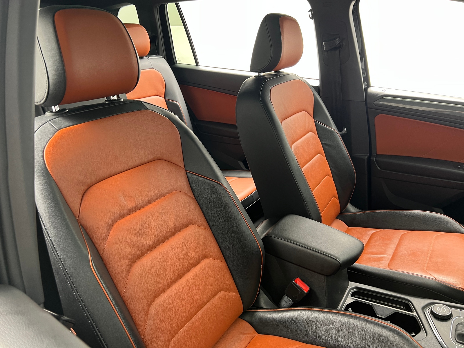 Thumbnail: 2019 Volkswagen Tiguan - 2