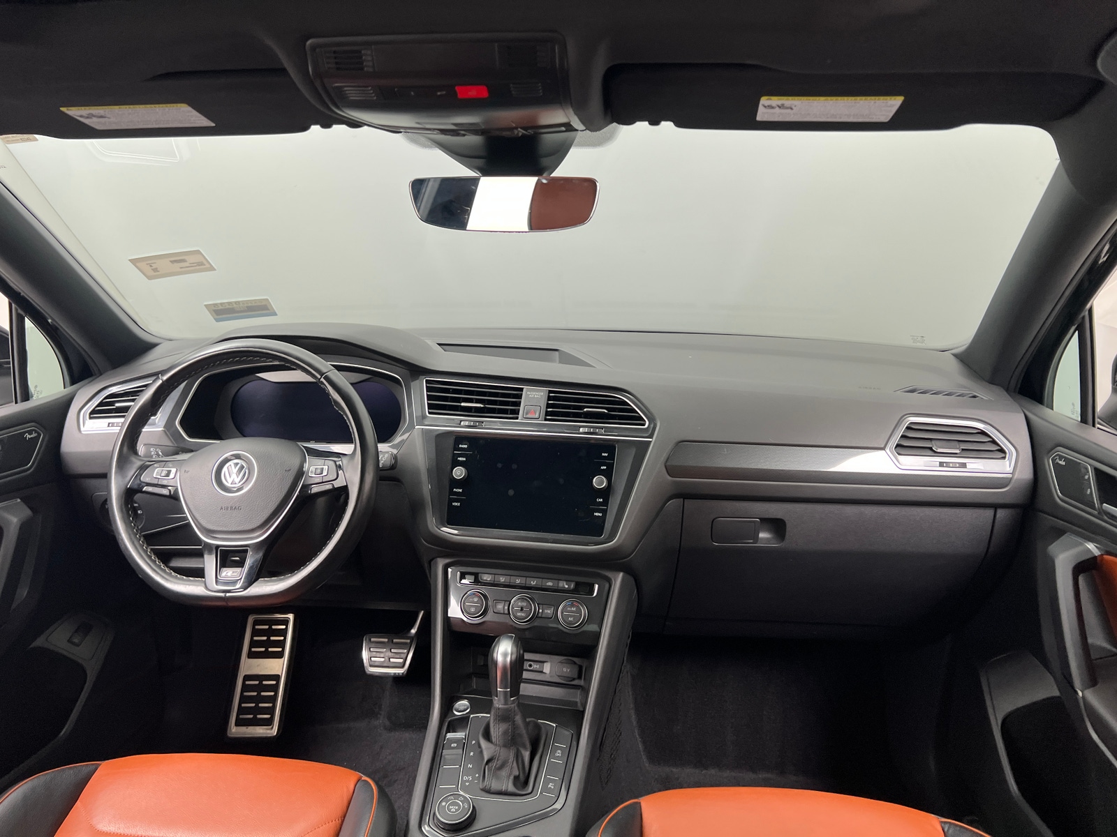 Thumbnail: 2019 Volkswagen Tiguan - 3
