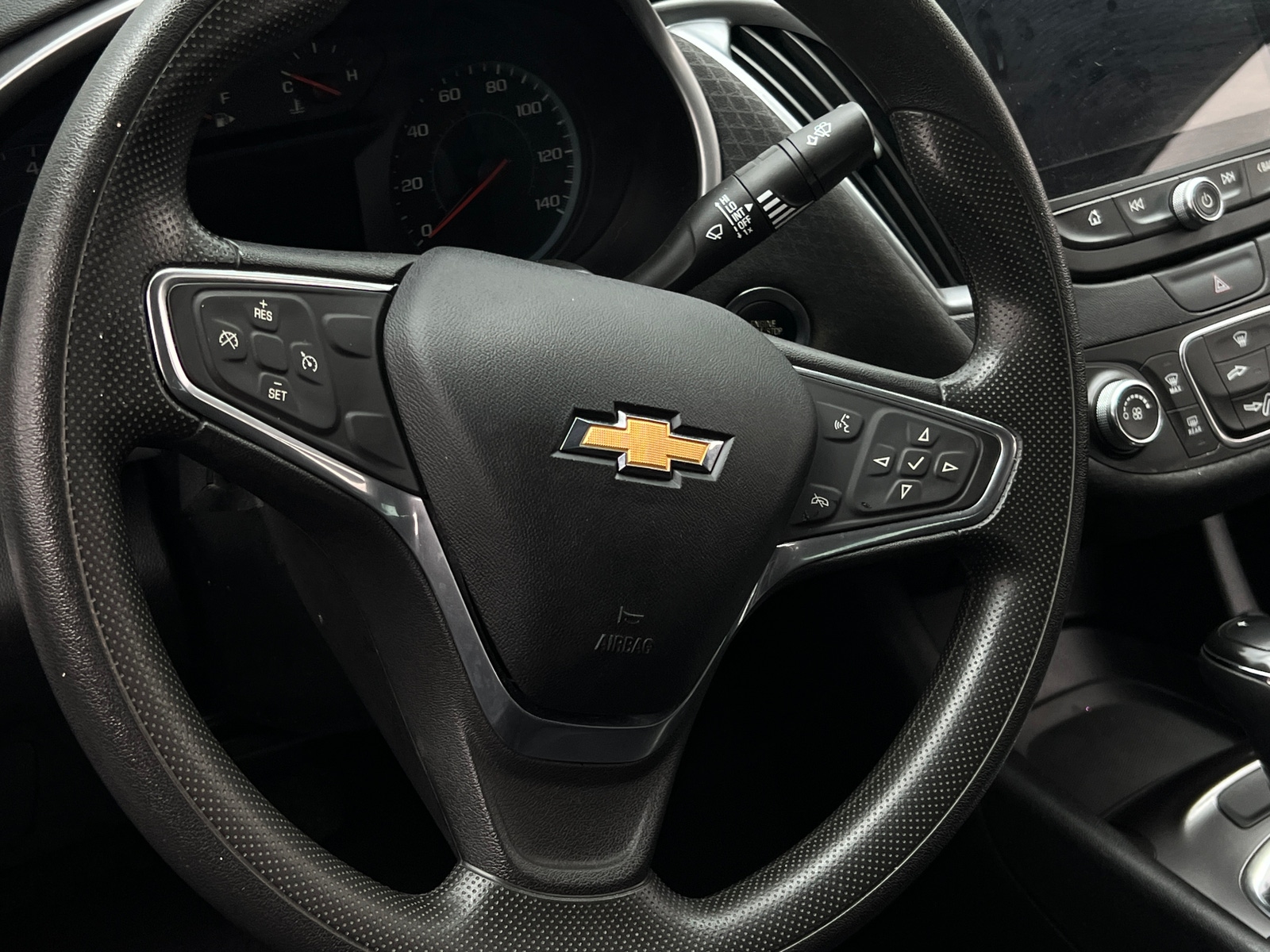 Thumbnail: 2019 Chevrolet Malibu - 5