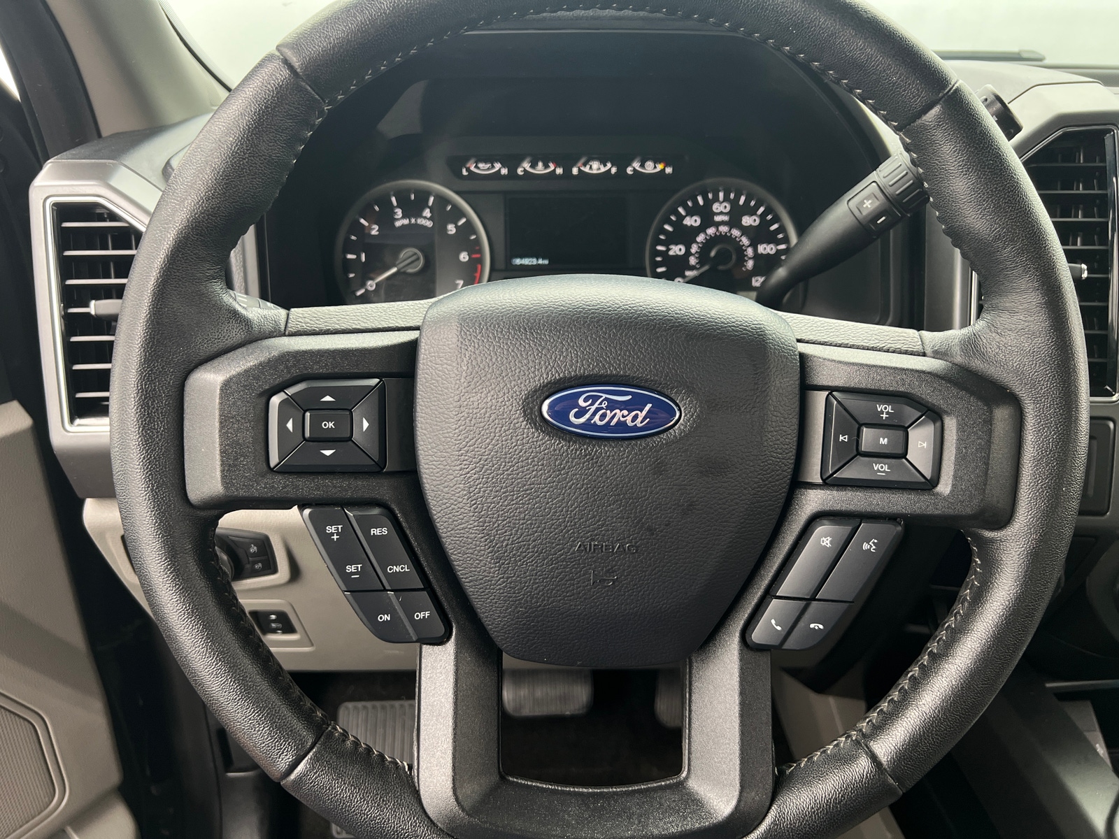 Thumbnail: 2020 Ford Econoline - 5