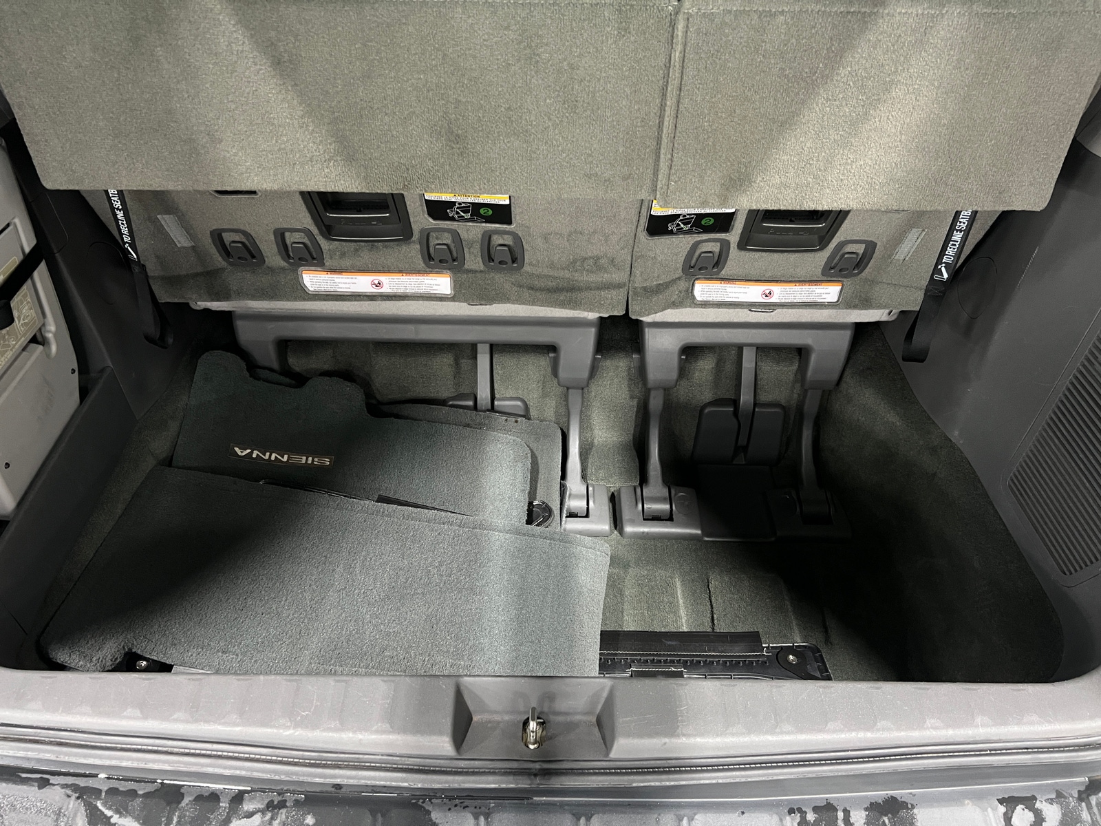 Thumbnail: 2017 Toyota Sienna - 7
