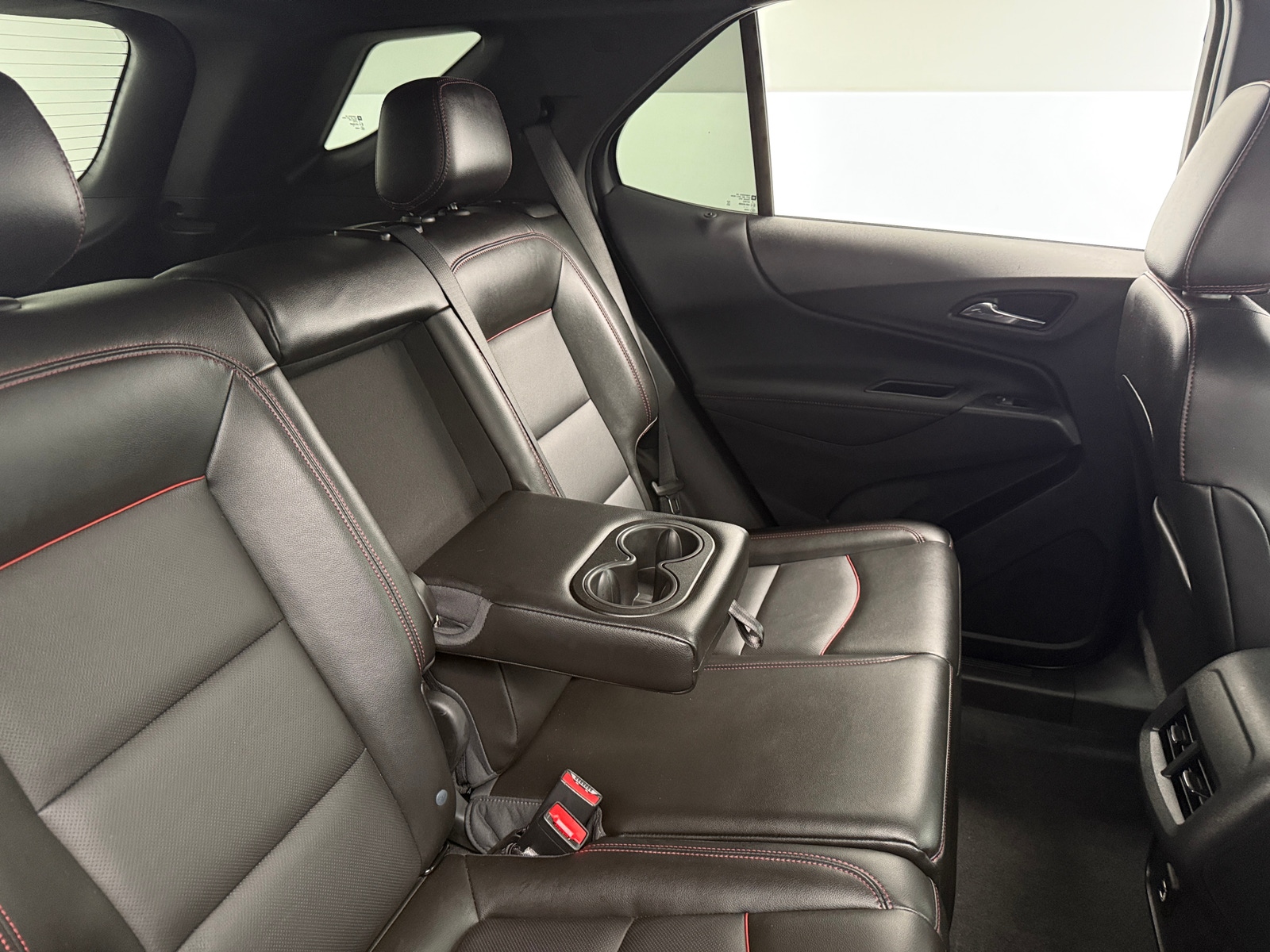 Thumbnail: 2022 Chevrolet Equinox - 6