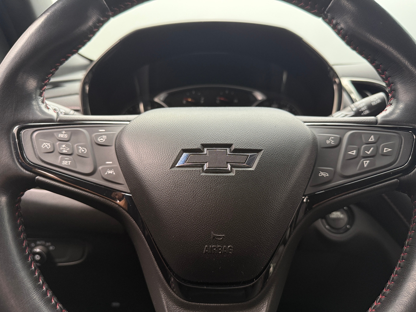 Thumbnail: 2022 Chevrolet Equinox - 5