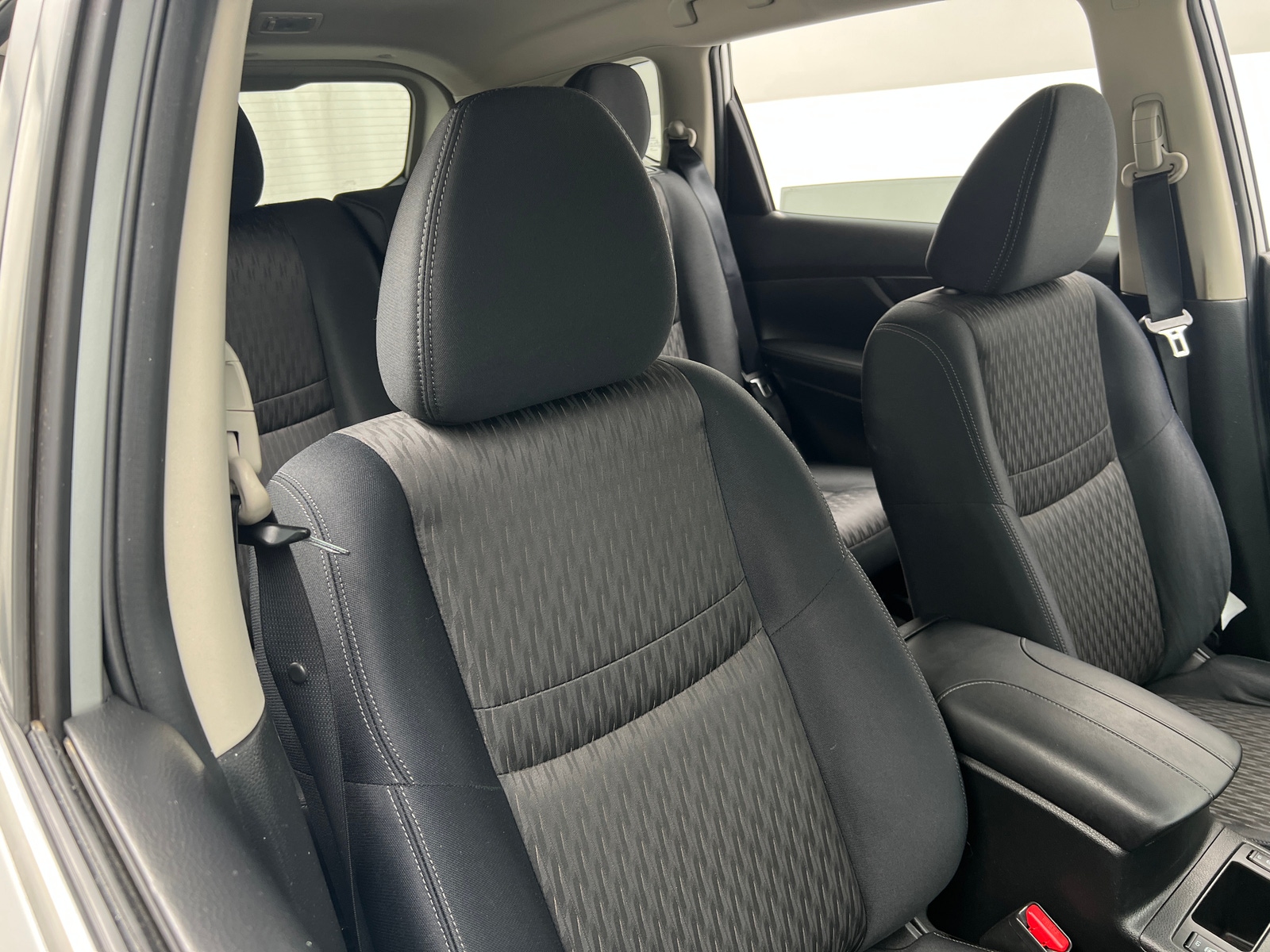 Thumbnail: 2017 Nissan Rogue - 2