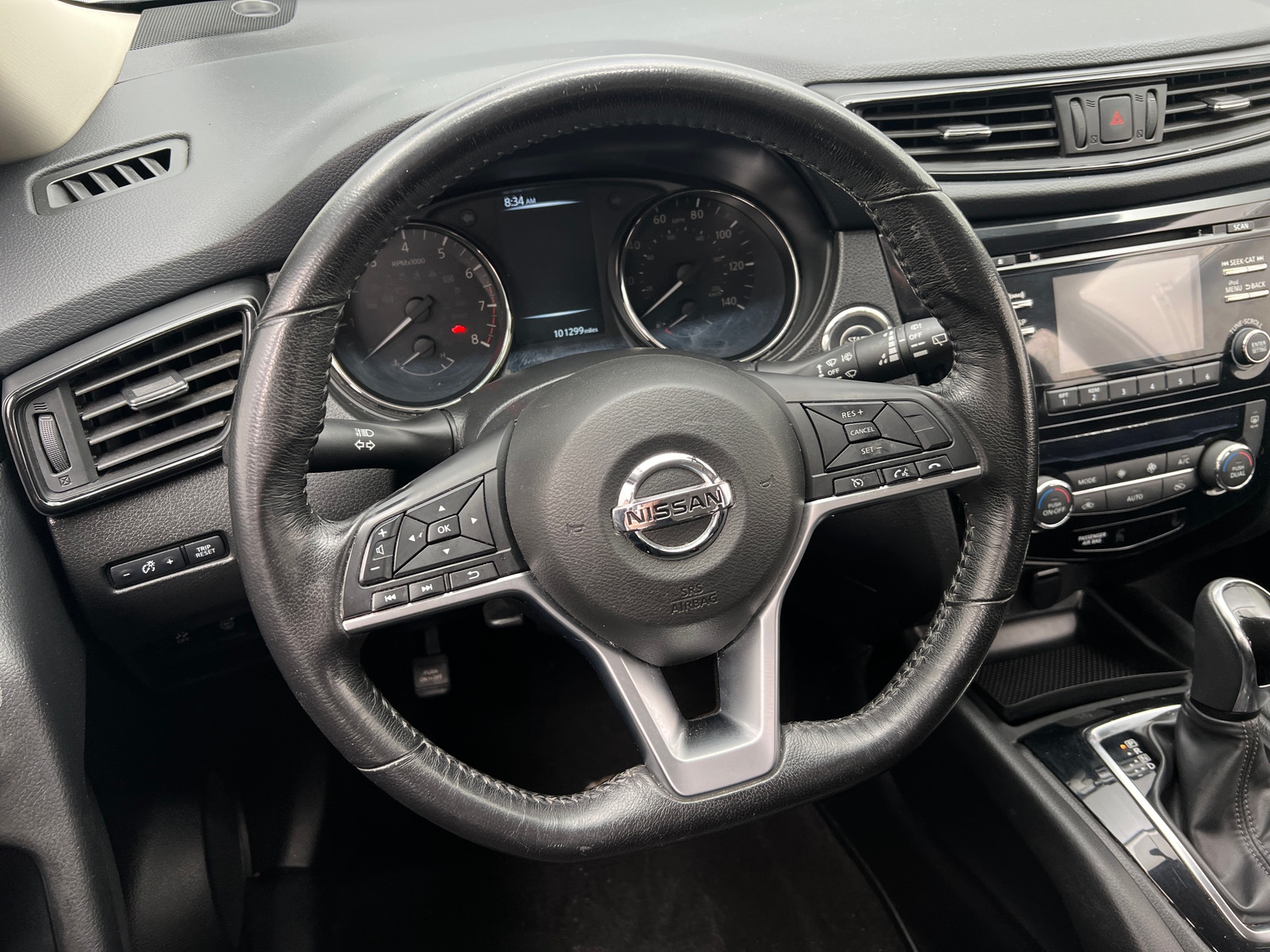 Thumbnail: 2017 Nissan Rogue - 5