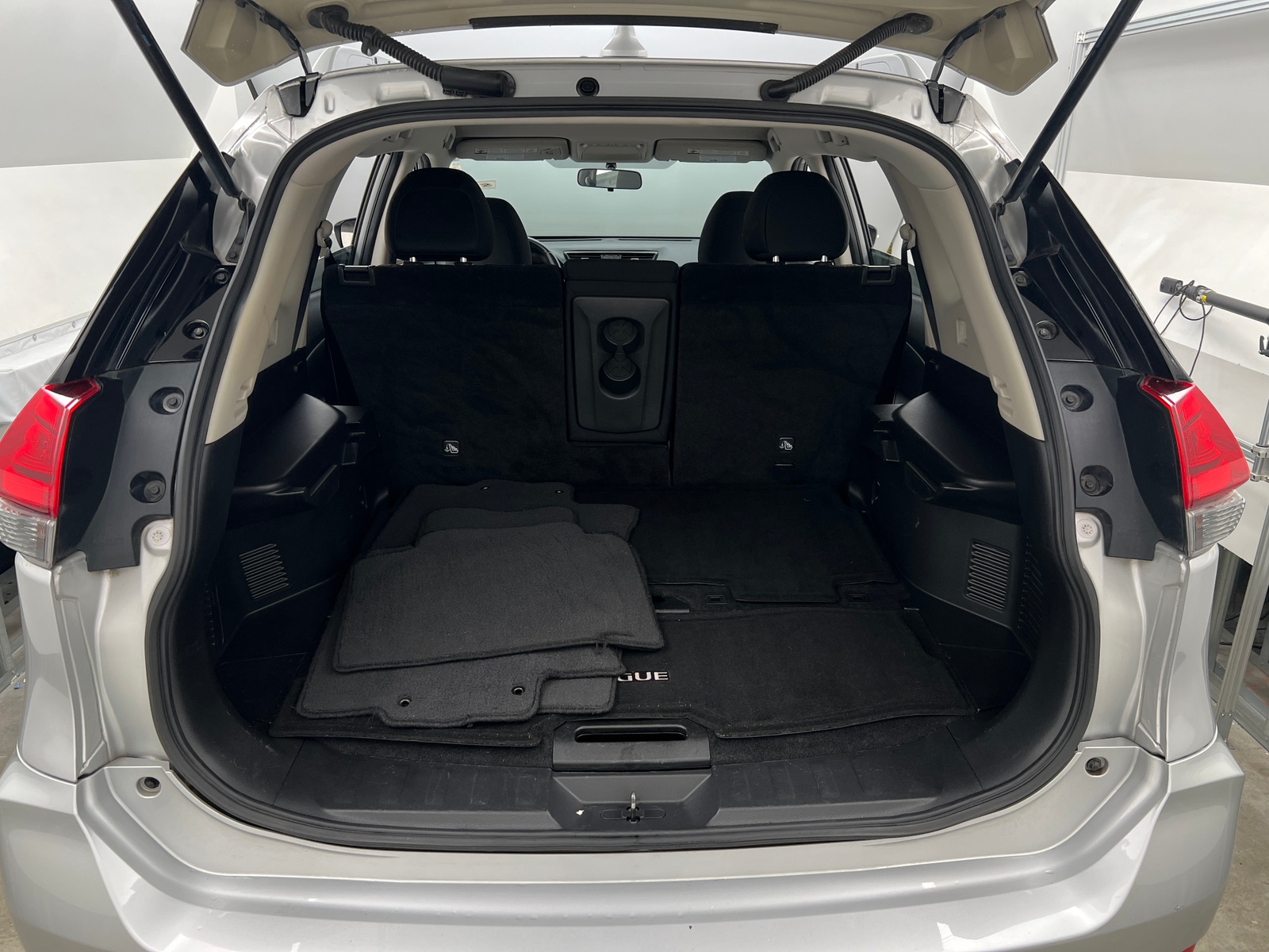 Thumbnail: 2017 Nissan Rogue - 7