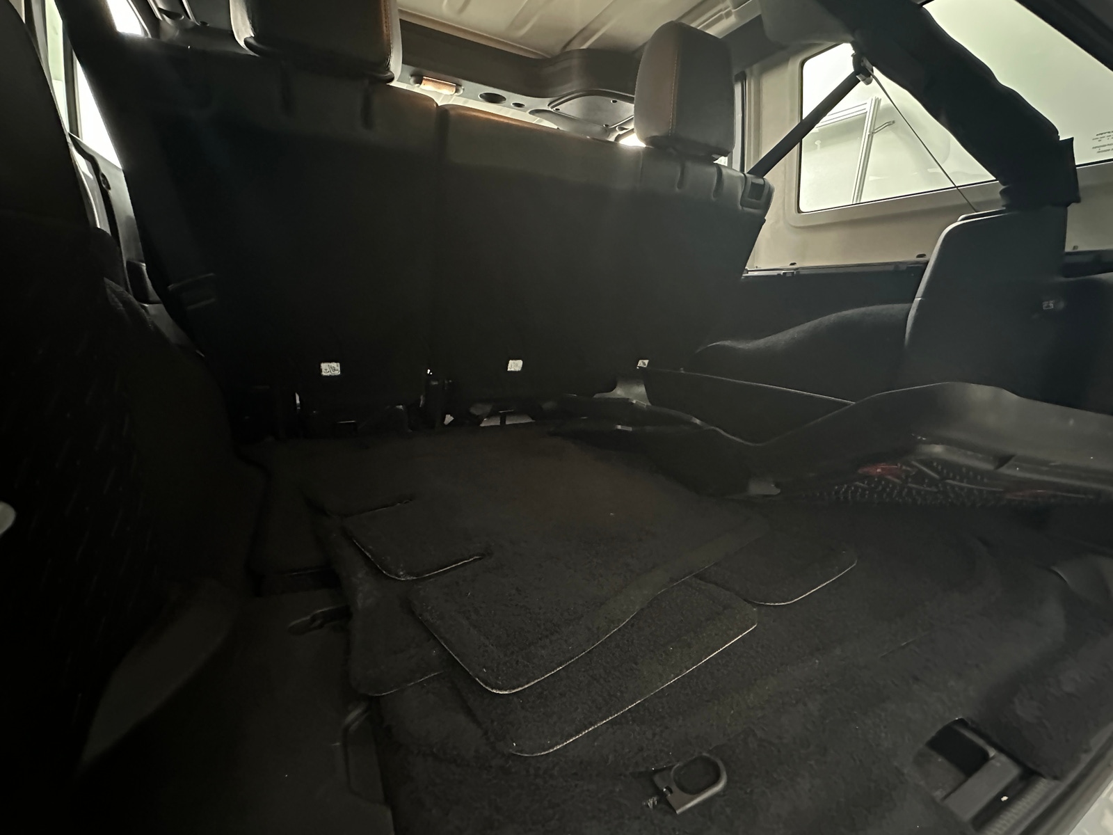 Thumbnail: 2015 Jeep Wrangler - 6