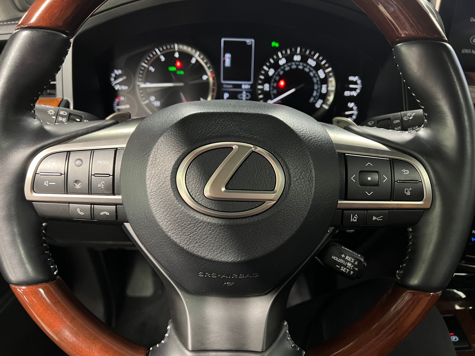 Thumbnail: 2021 Lexus LX - 4