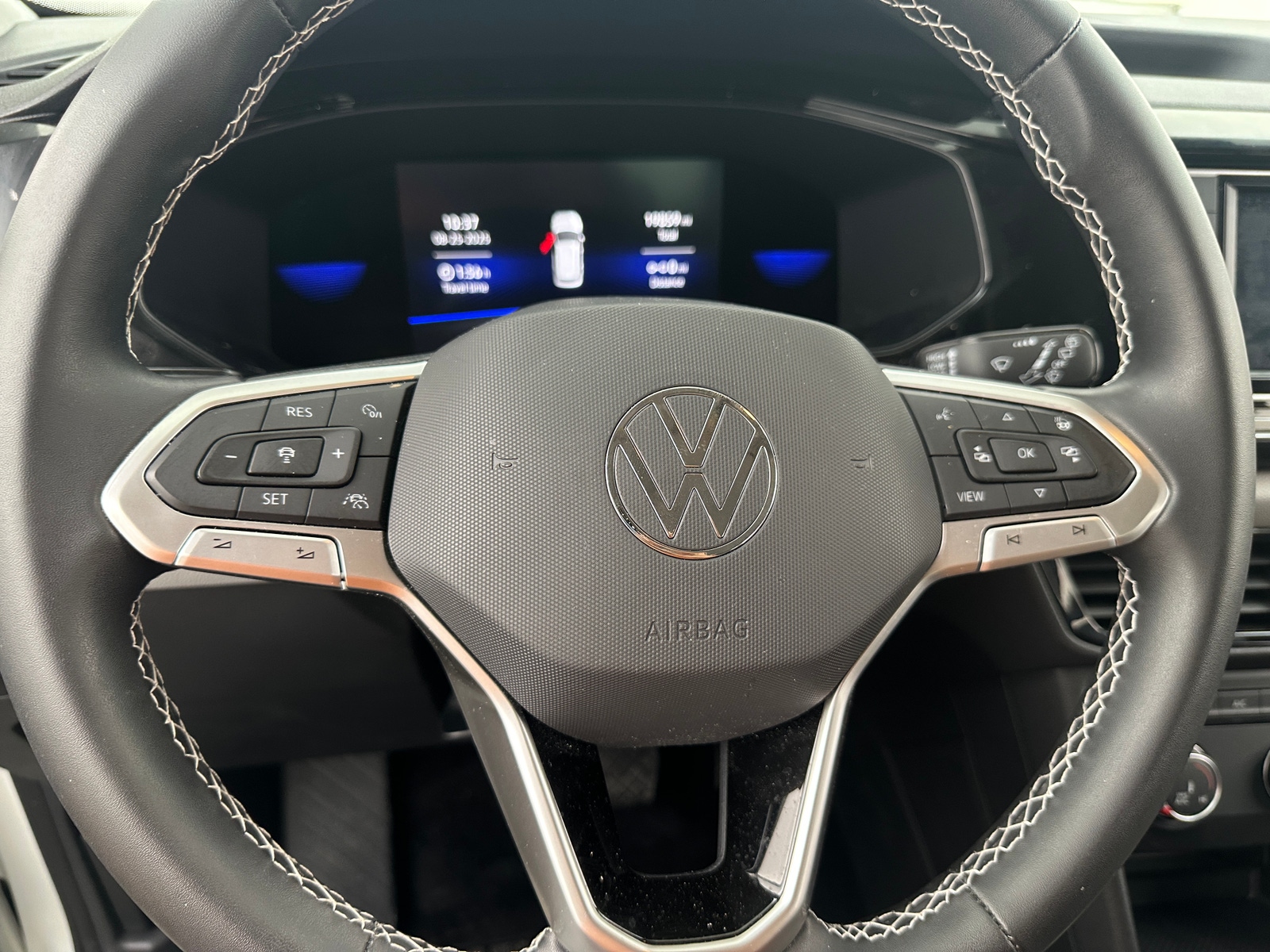 Thumbnail: 2022 Volkswagen Taos - 5