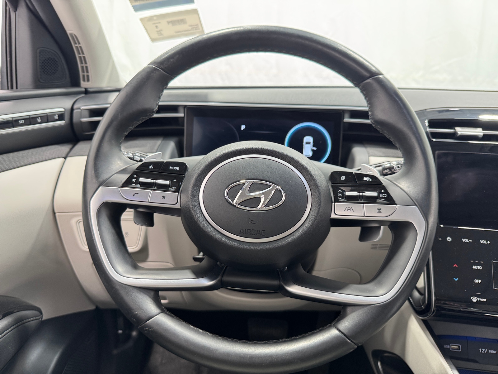 Thumbnail: 2022 Hyundai Tucson - 4