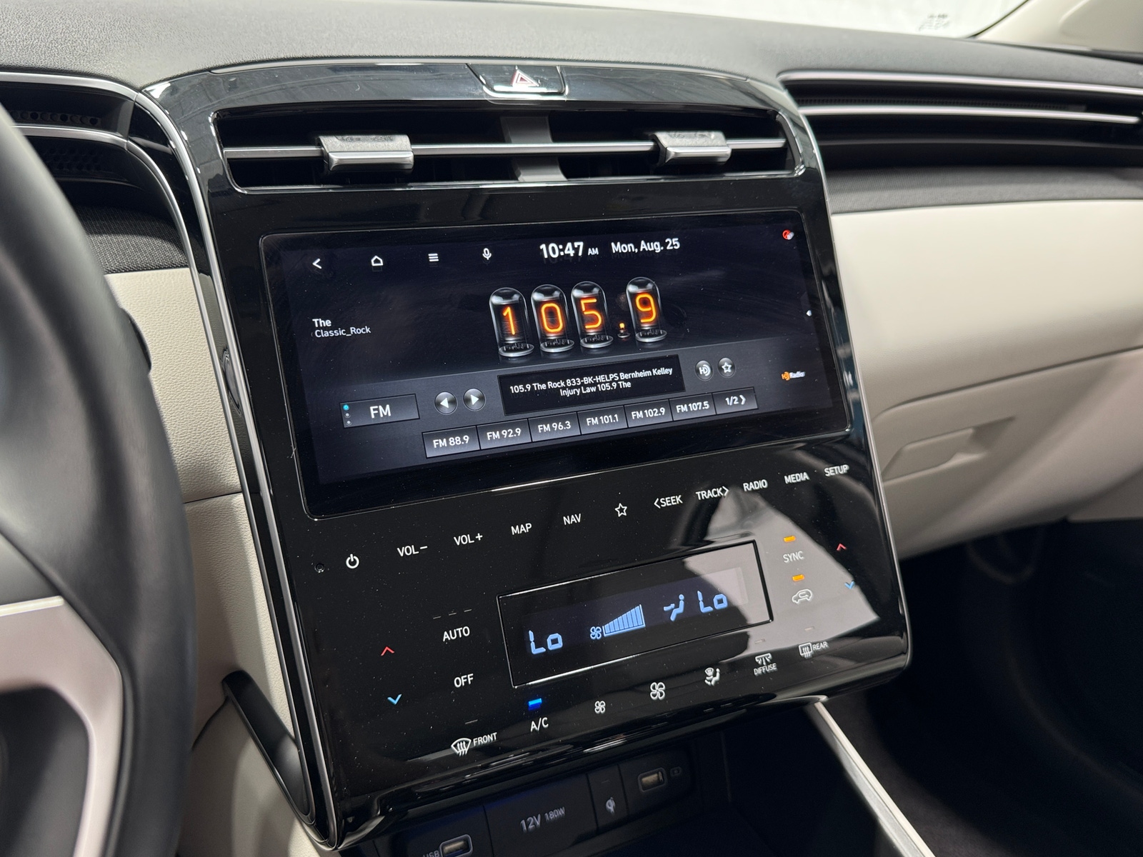 Thumbnail: 2022 Hyundai Tucson - 3