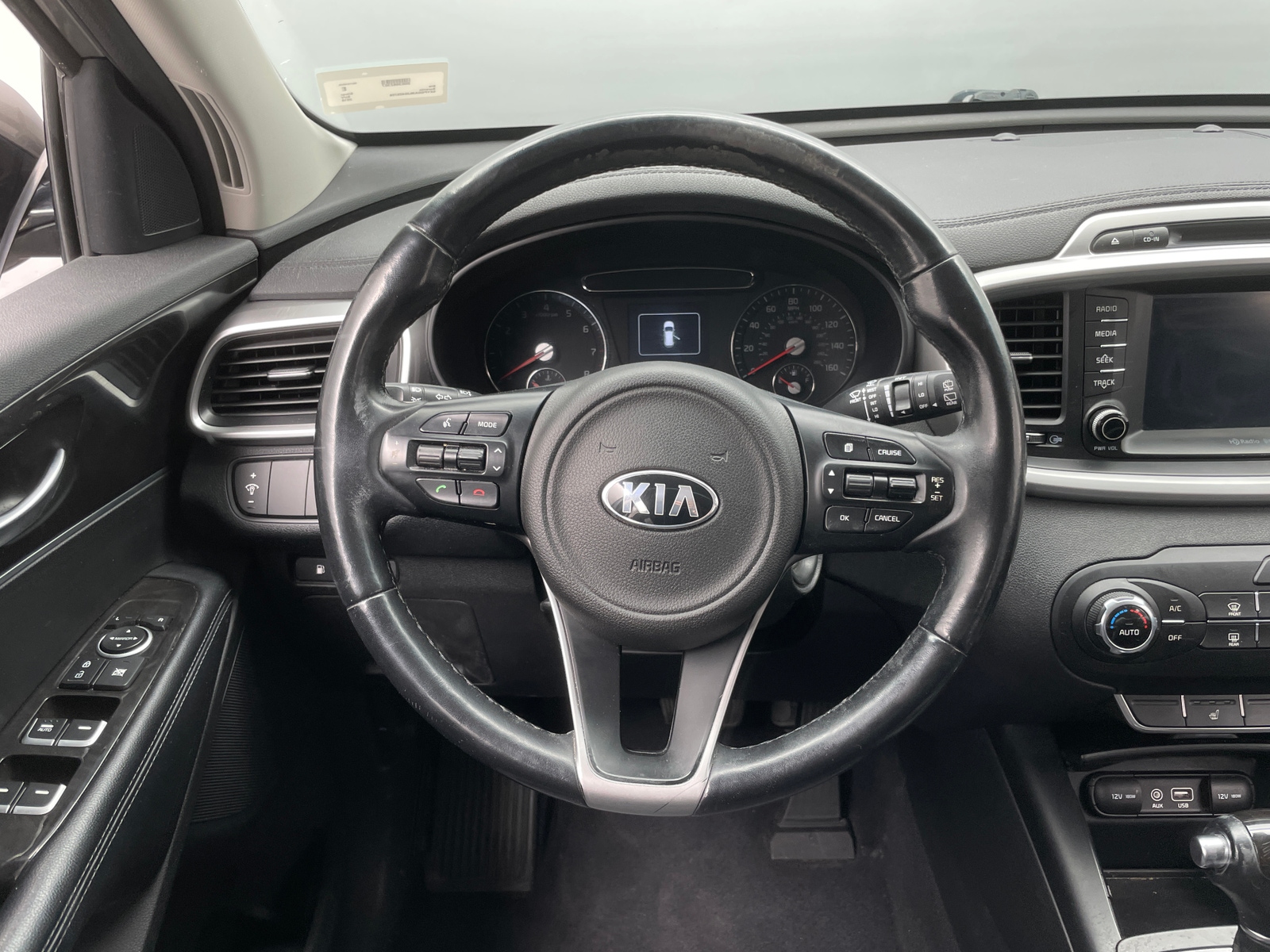 Thumbnail: 2018 Kia Sorento - 5