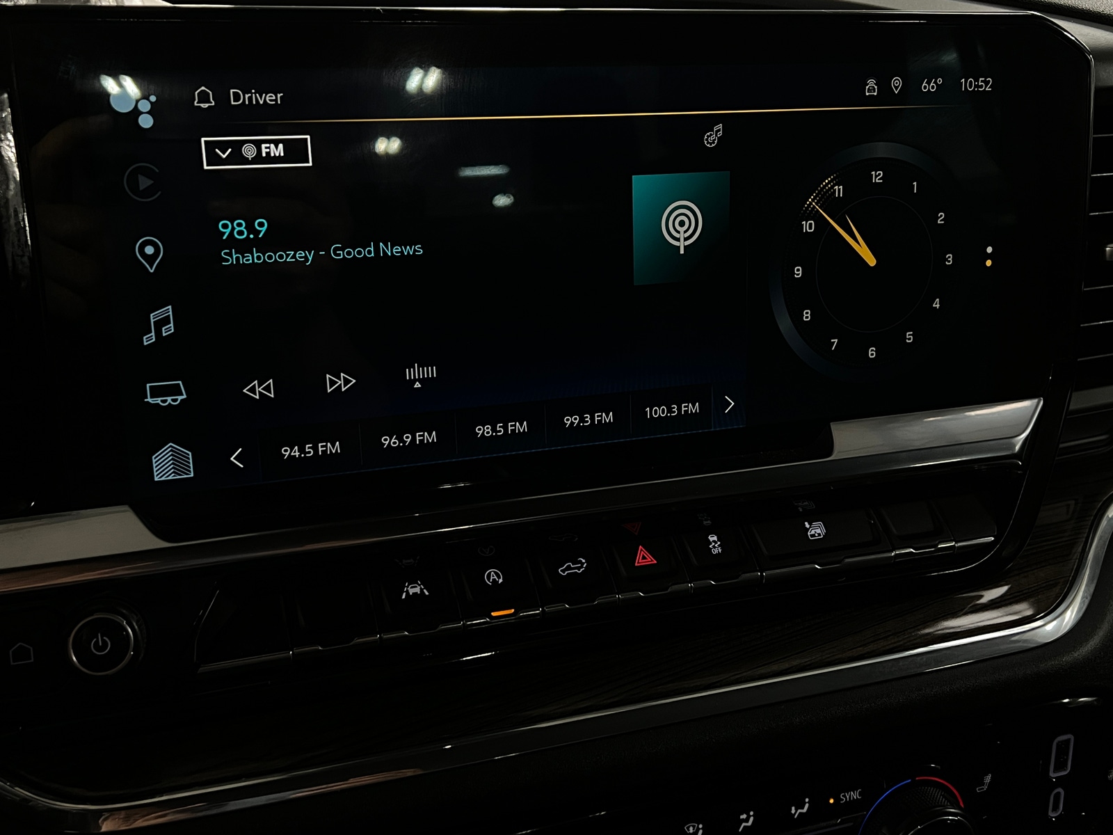 Thumbnail: 2024 Chevrolet Silverado 1500 - 4