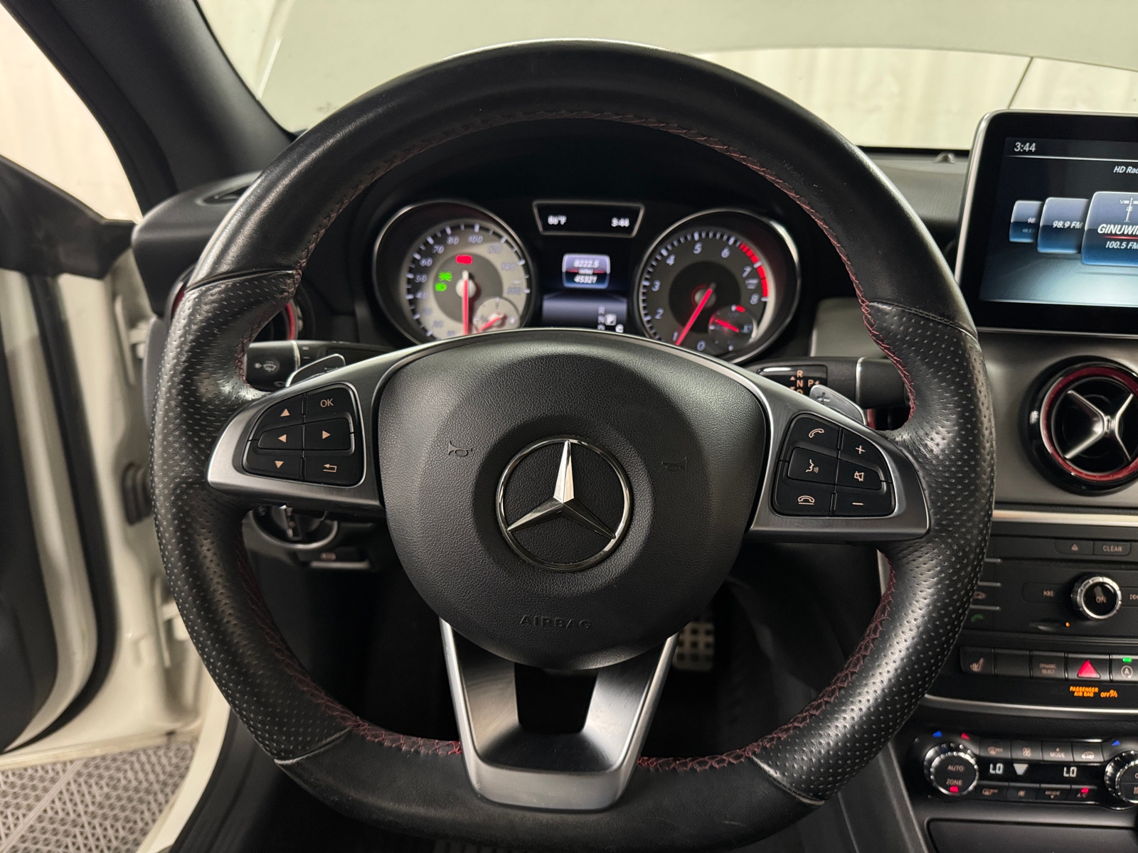 Thumbnail: 2016 Mercedes-Benz CLA - 3