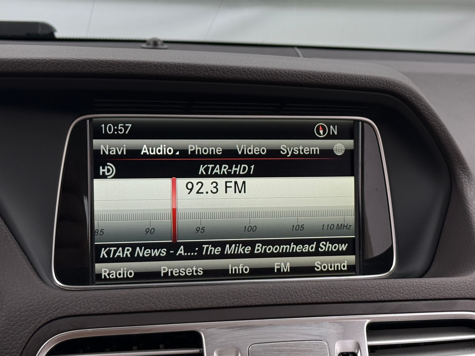 Thumbnail: 2014 Mercedes-Benz E-Class - 3