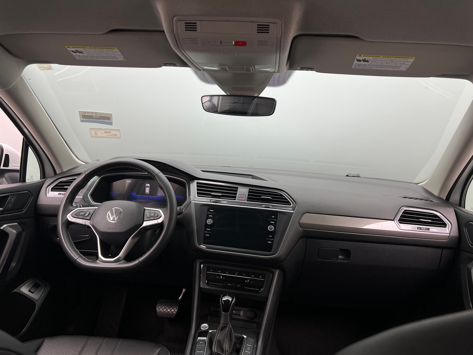 Thumbnail: 2024 Volkswagen Tiguan - 2