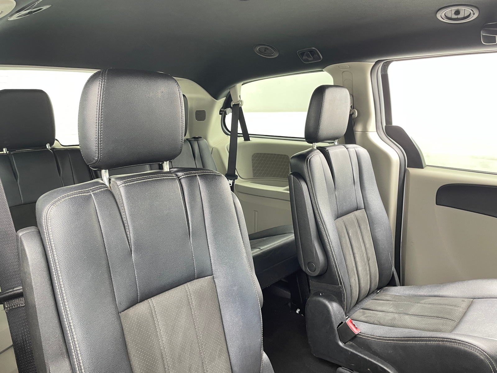 Thumbnail: 2019 Dodge Grand Caravan - 5