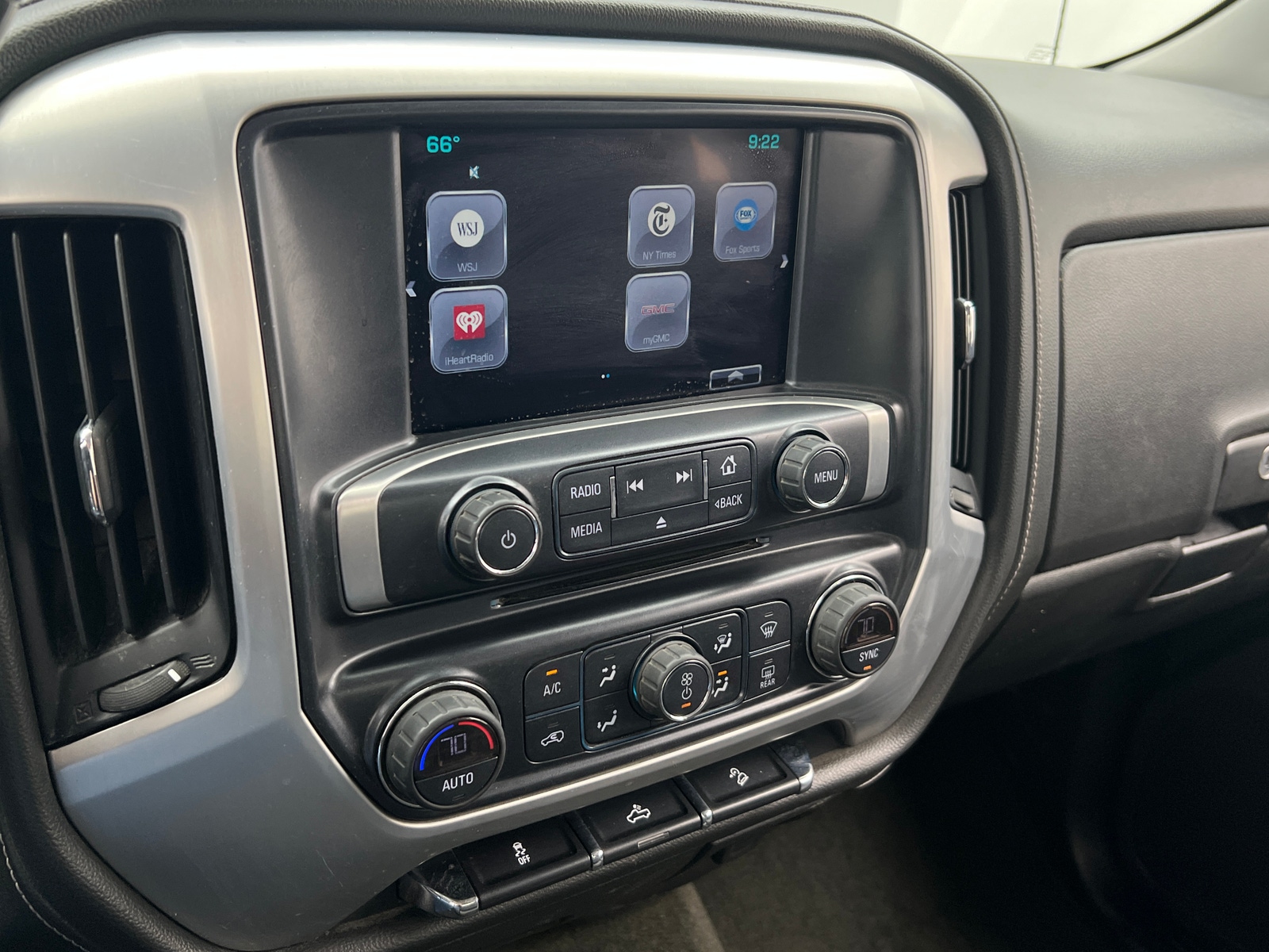 Thumbnail: 2017 GMC Sierra 1500 - 4