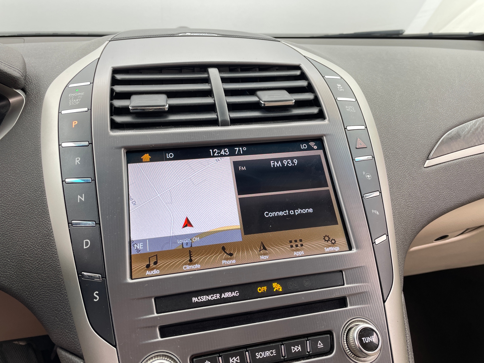 Thumbnail: 2019 Lincoln MKZ - 3