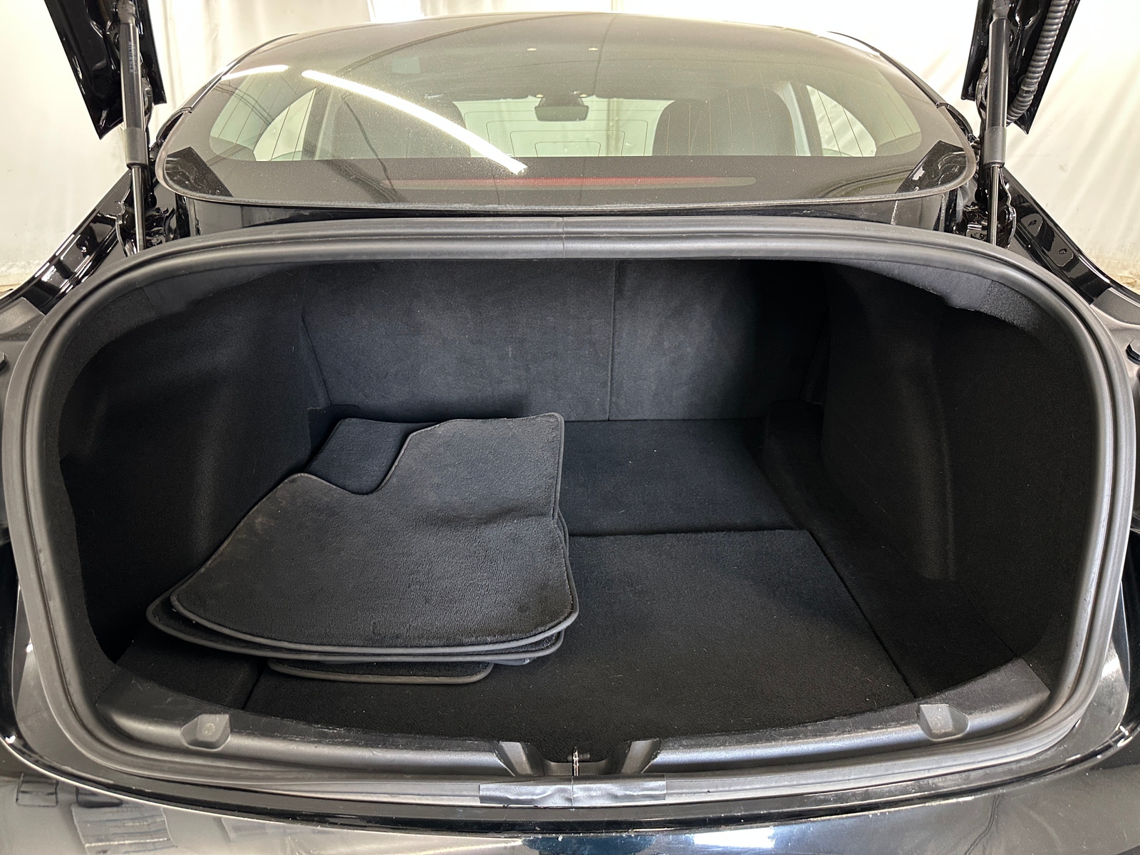 Thumbnail: 2018 Tesla Model 3 - 6