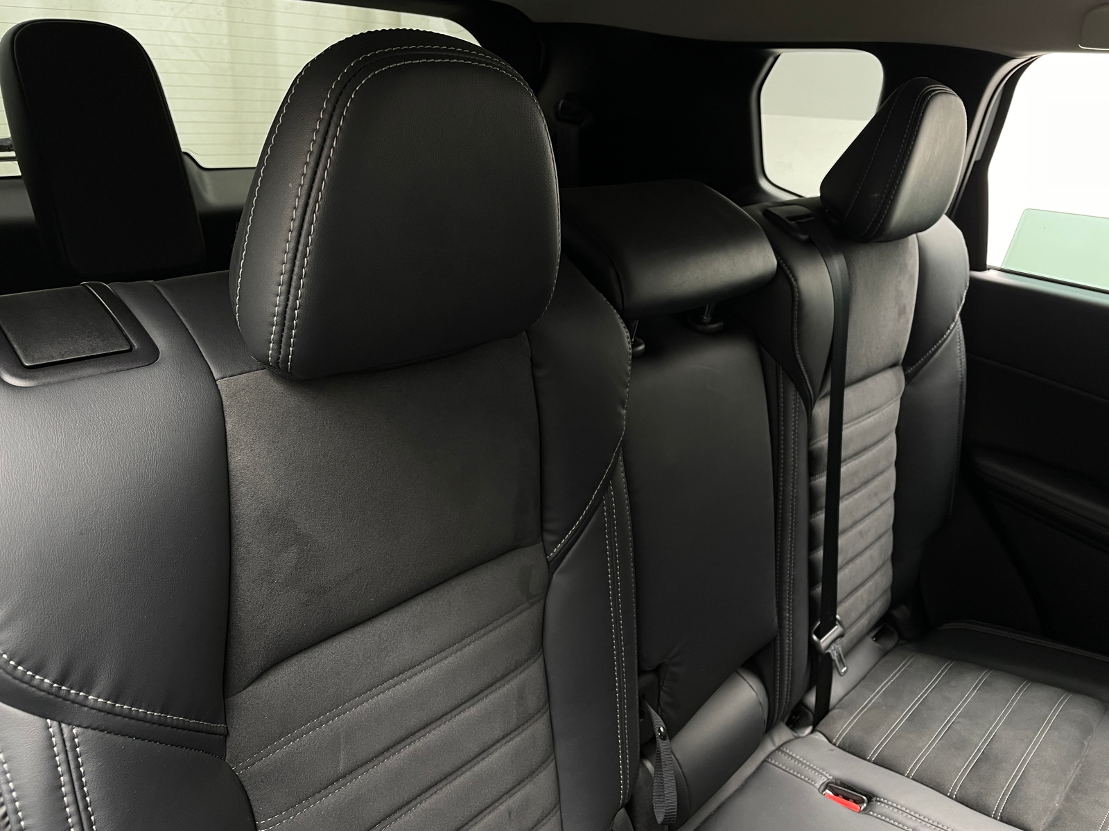 Thumbnail: 2023 Mitsubishi Outlander - 5
