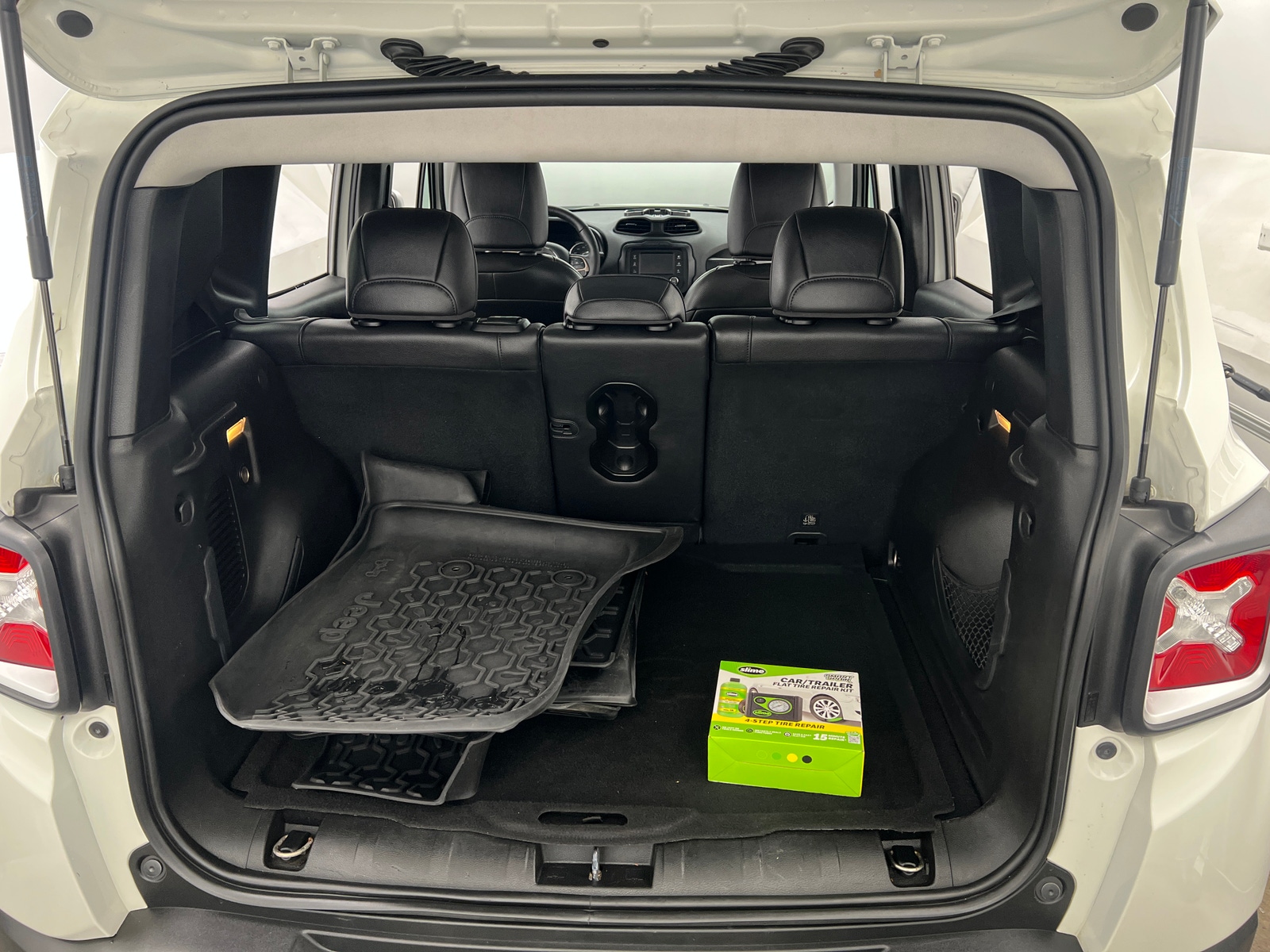 Thumbnail: 2017 Jeep Renegade - 6