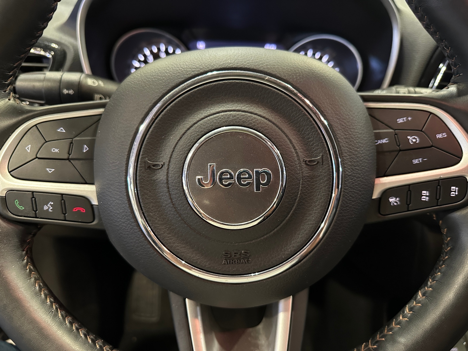 Thumbnail: 2021 Jeep Compass - 4