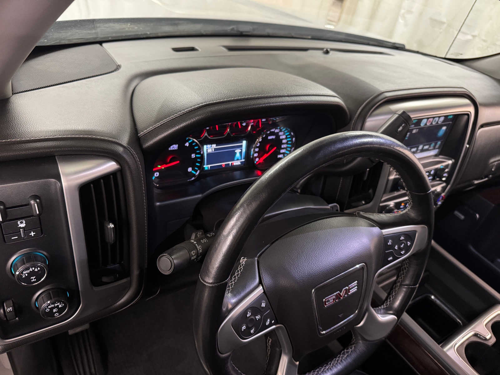 Thumbnail: 2018 GMC Sierra 1500 - 2