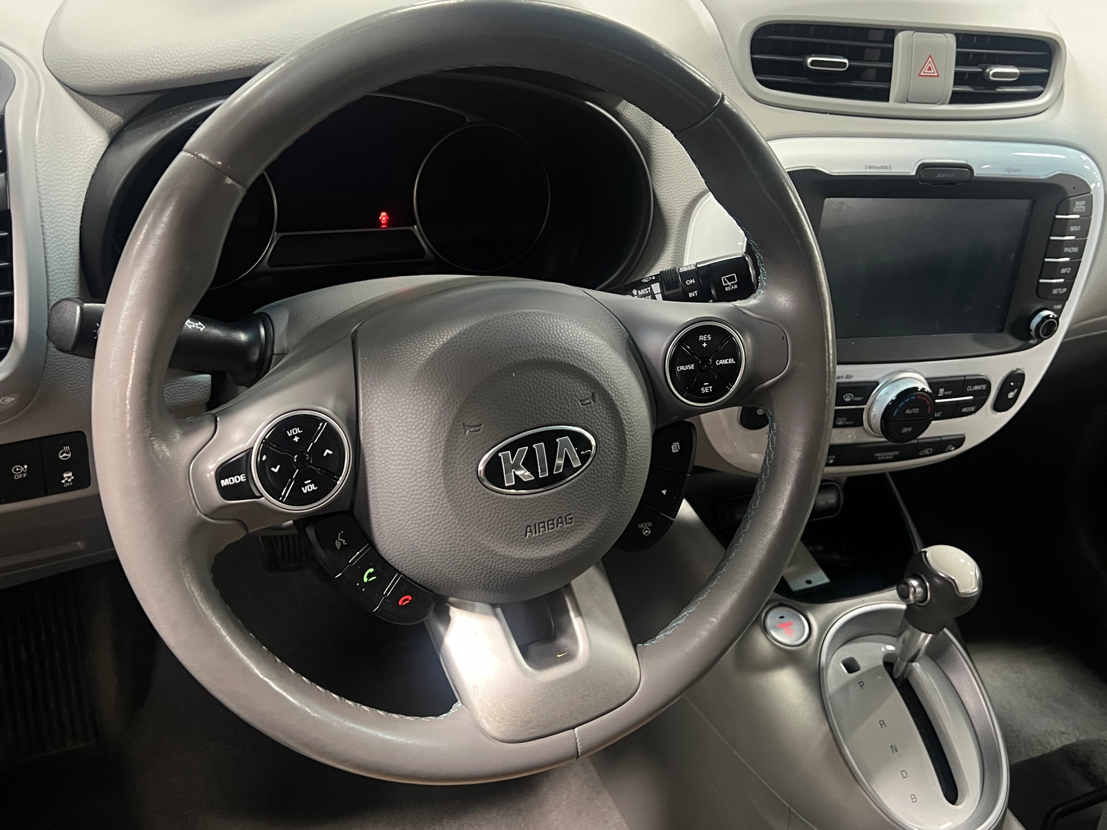 Thumbnail: 2016 Kia Soul EV - 5