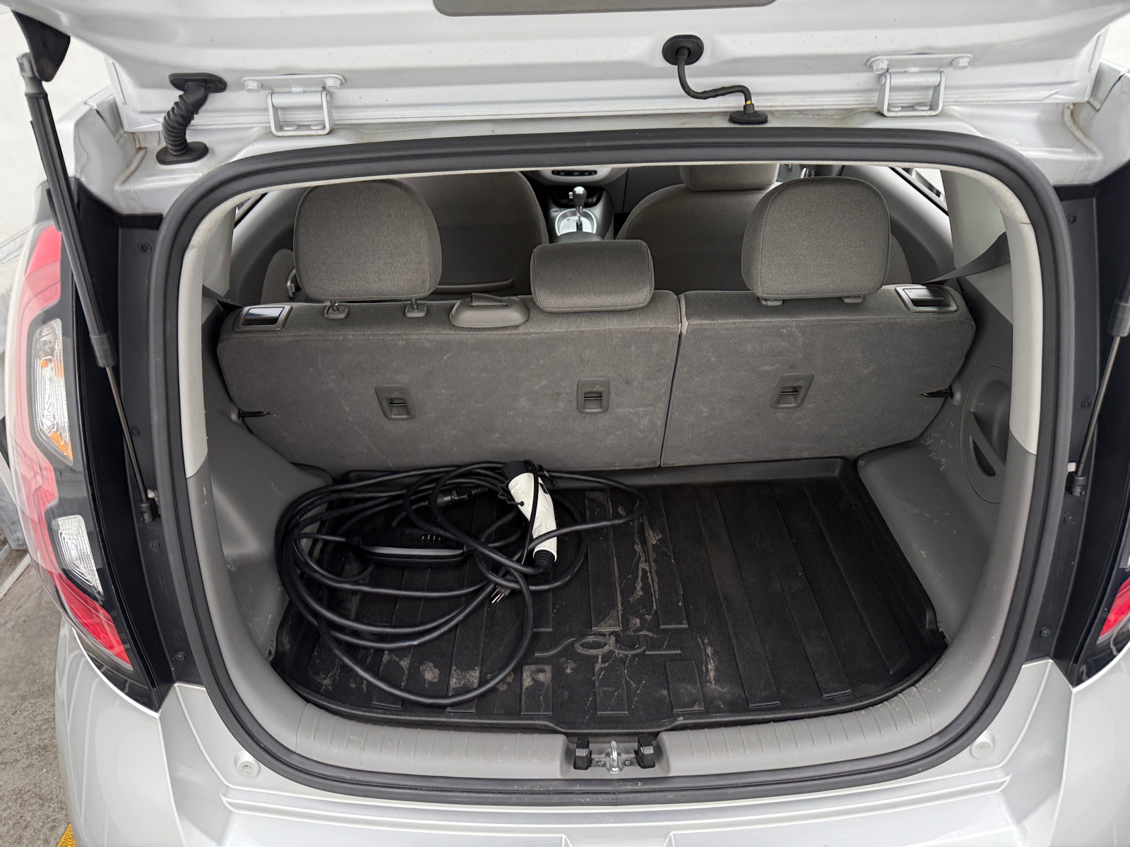 Thumbnail: 2016 Kia Soul EV - 7