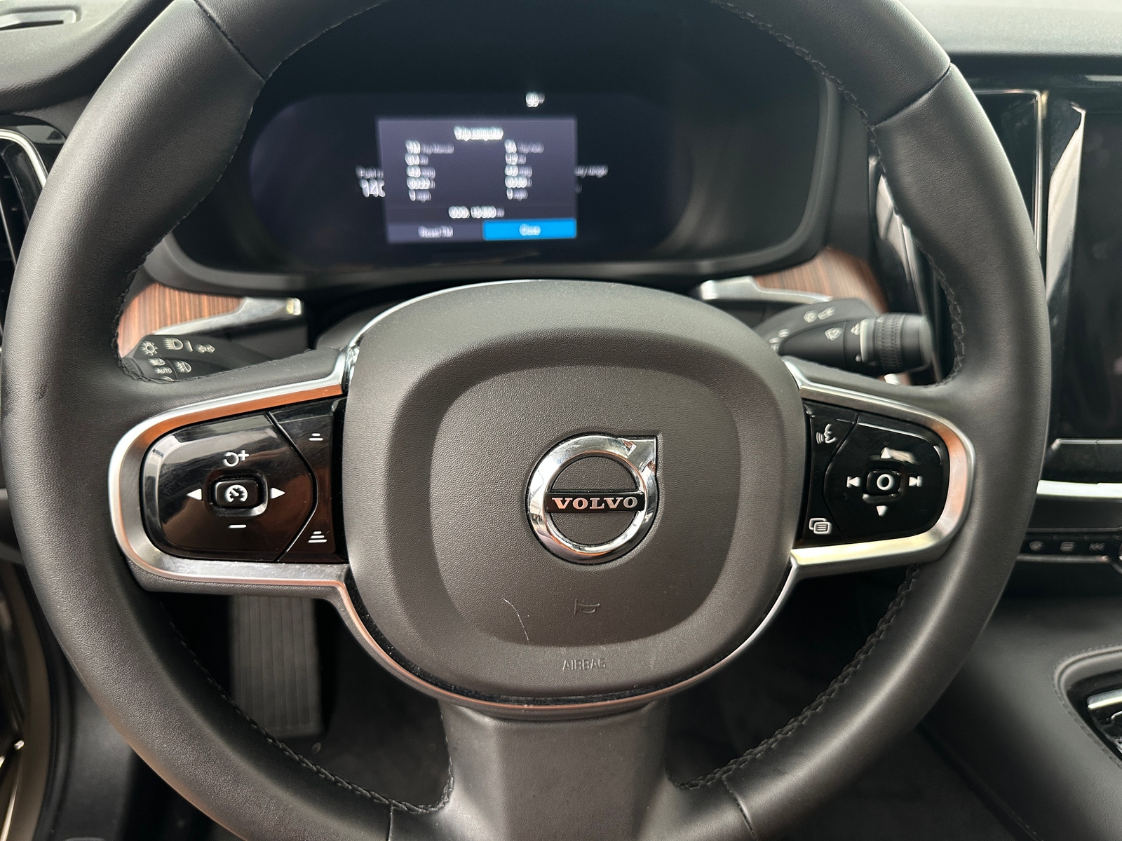 Thumbnail: 2024 Volvo S60 - 4