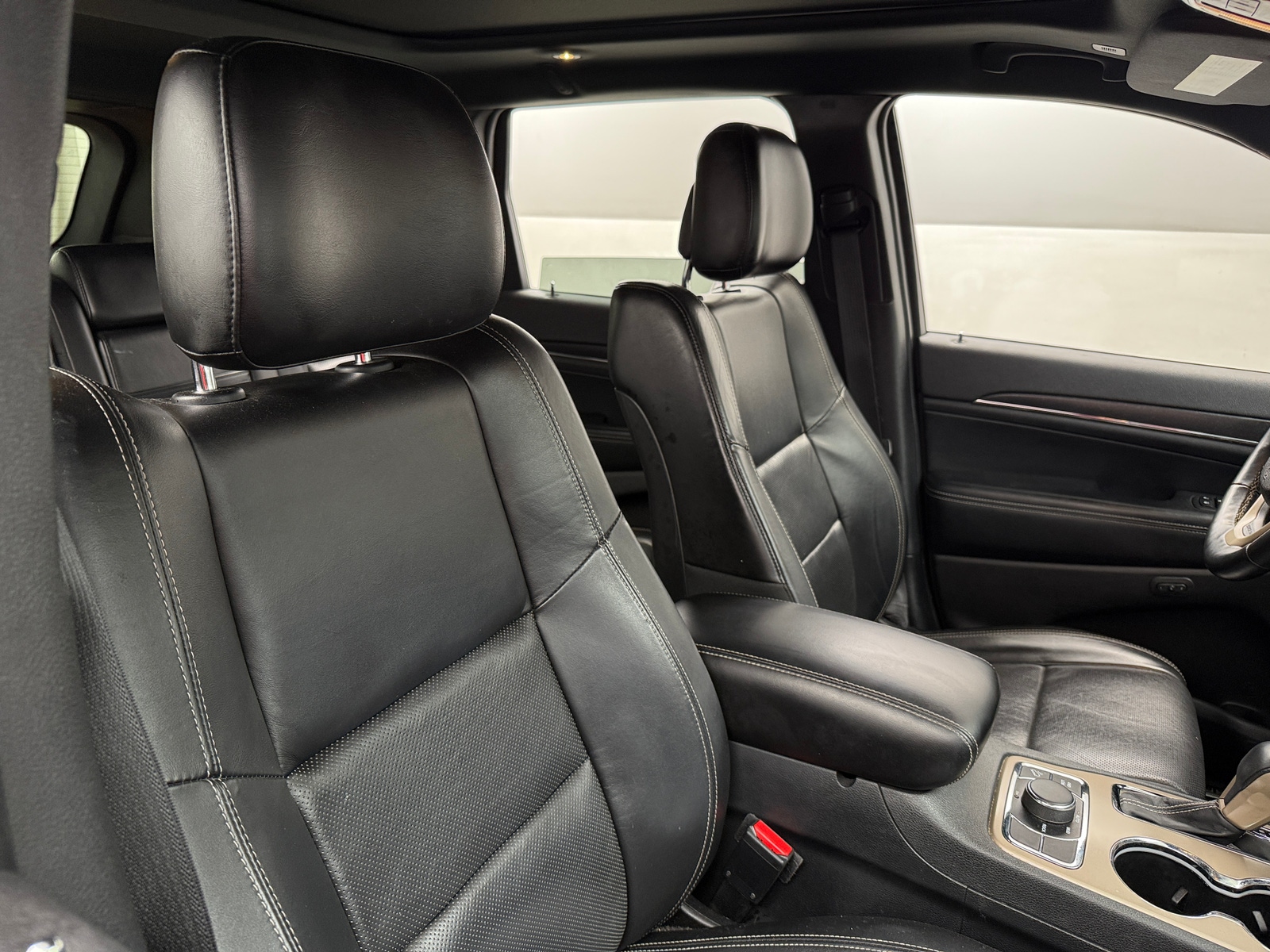 Thumbnail: 2017 Jeep Grand Cherokee - 2