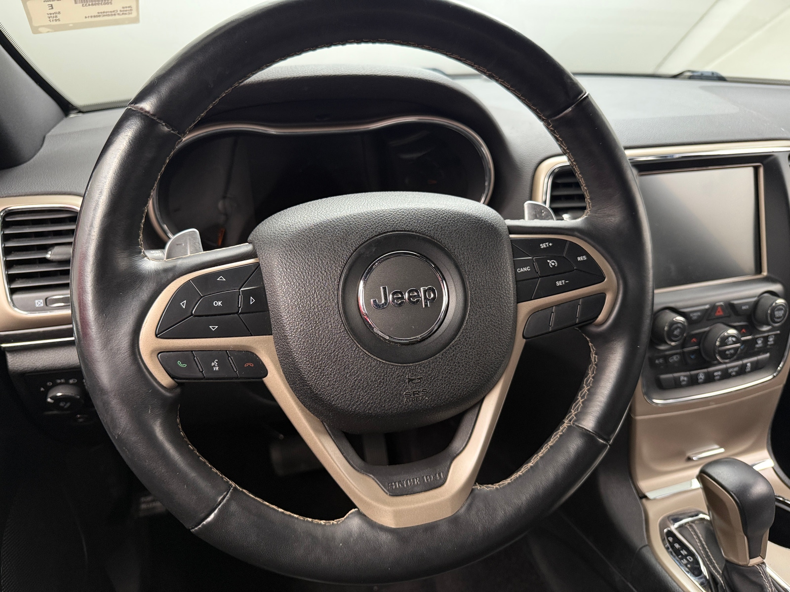 Thumbnail: 2017 Jeep Grand Cherokee - 5