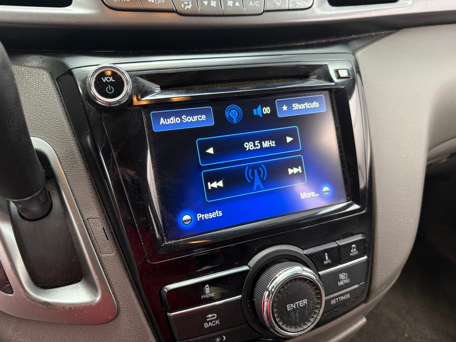 Thumbnail: 2014 Honda Odyssey - 4
