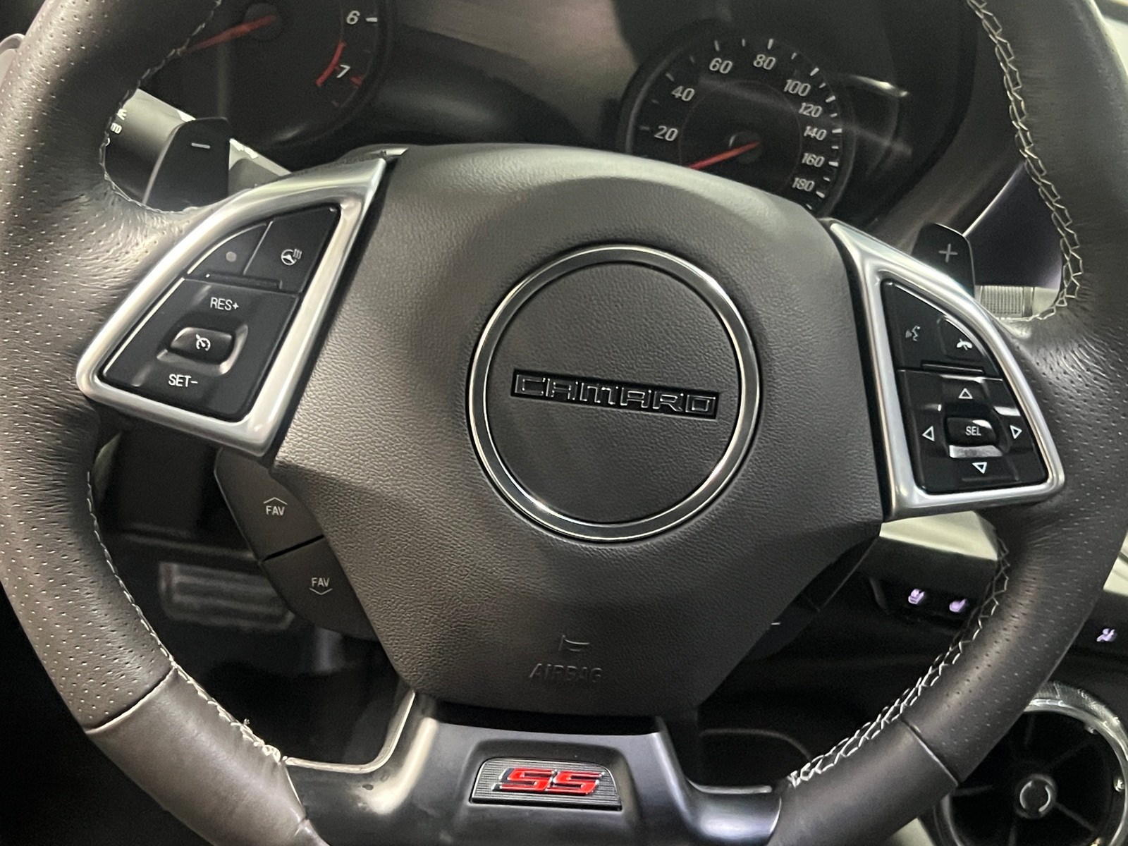 Thumbnail: 2018 Chevrolet Camaro - 3