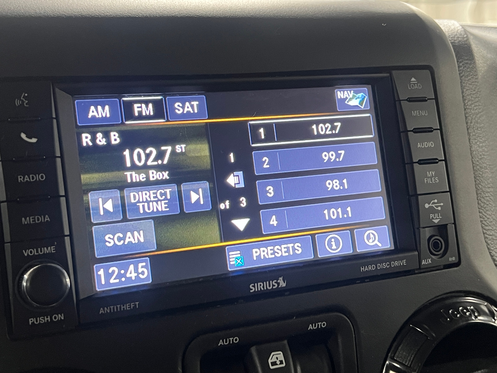 Thumbnail: 2018 Jeep Wrangler - 3