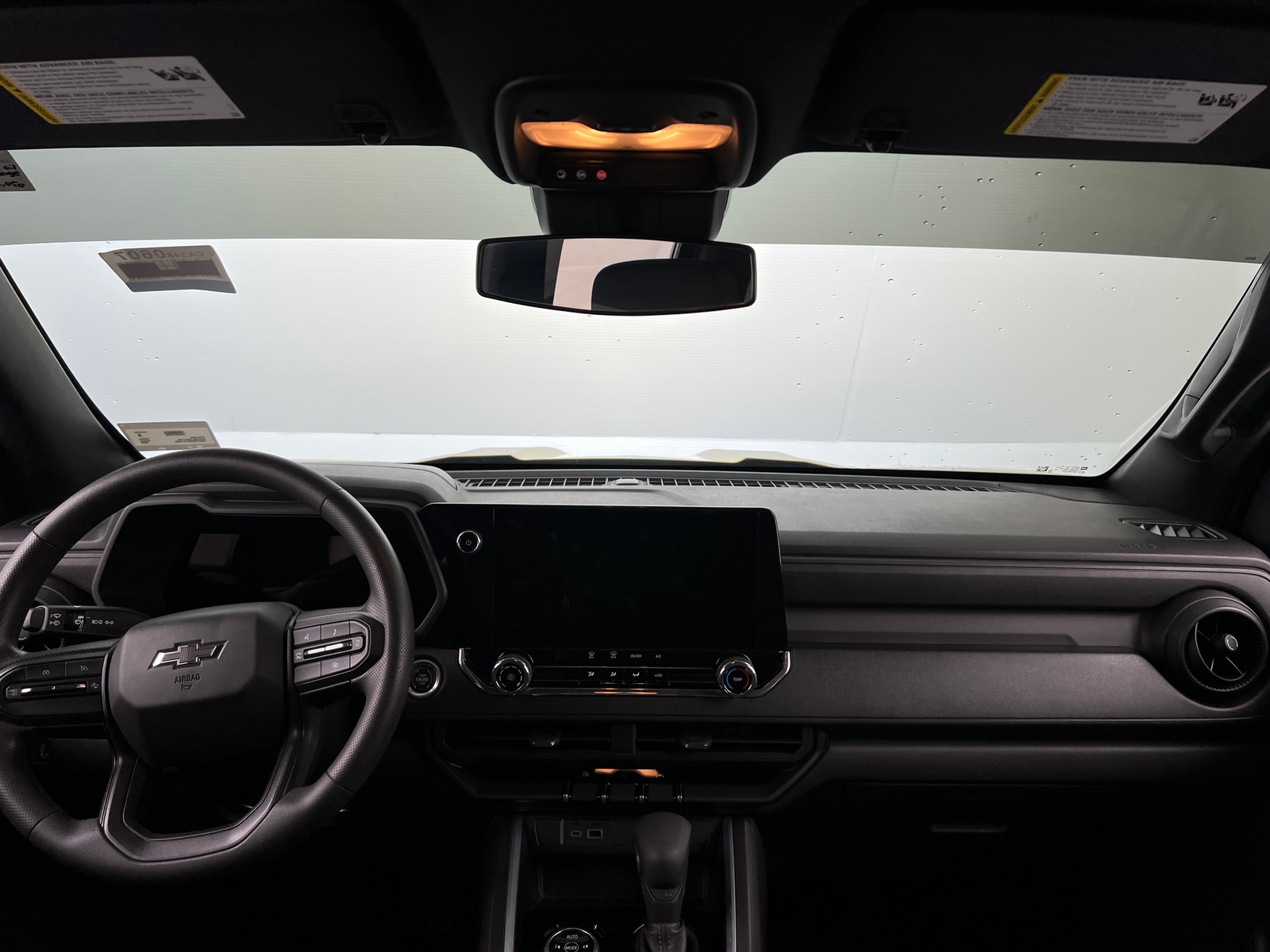 Thumbnail: 2023 Chevrolet Colorado - 3