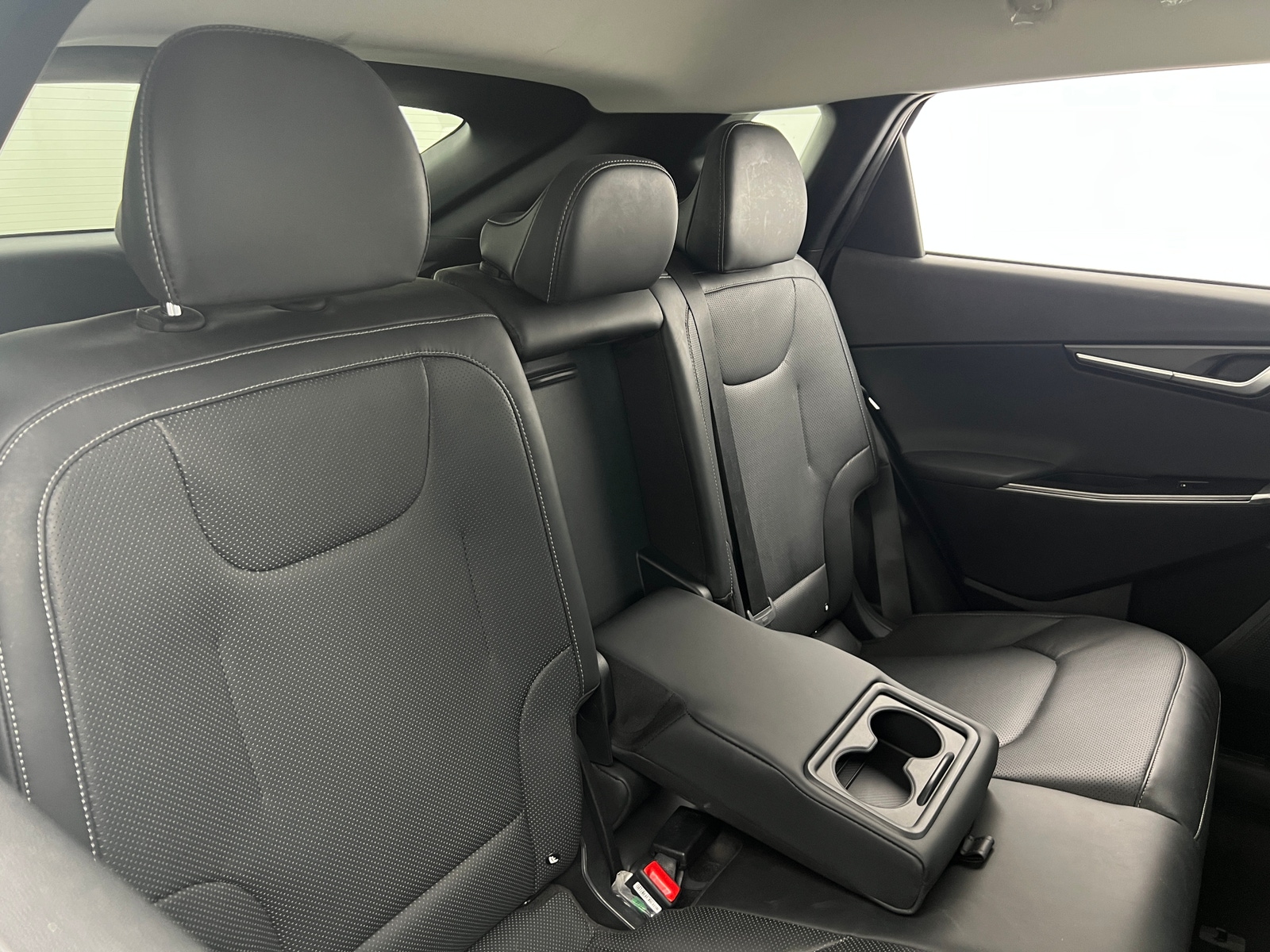 Thumbnail: 2022 Kia EV6 - 5