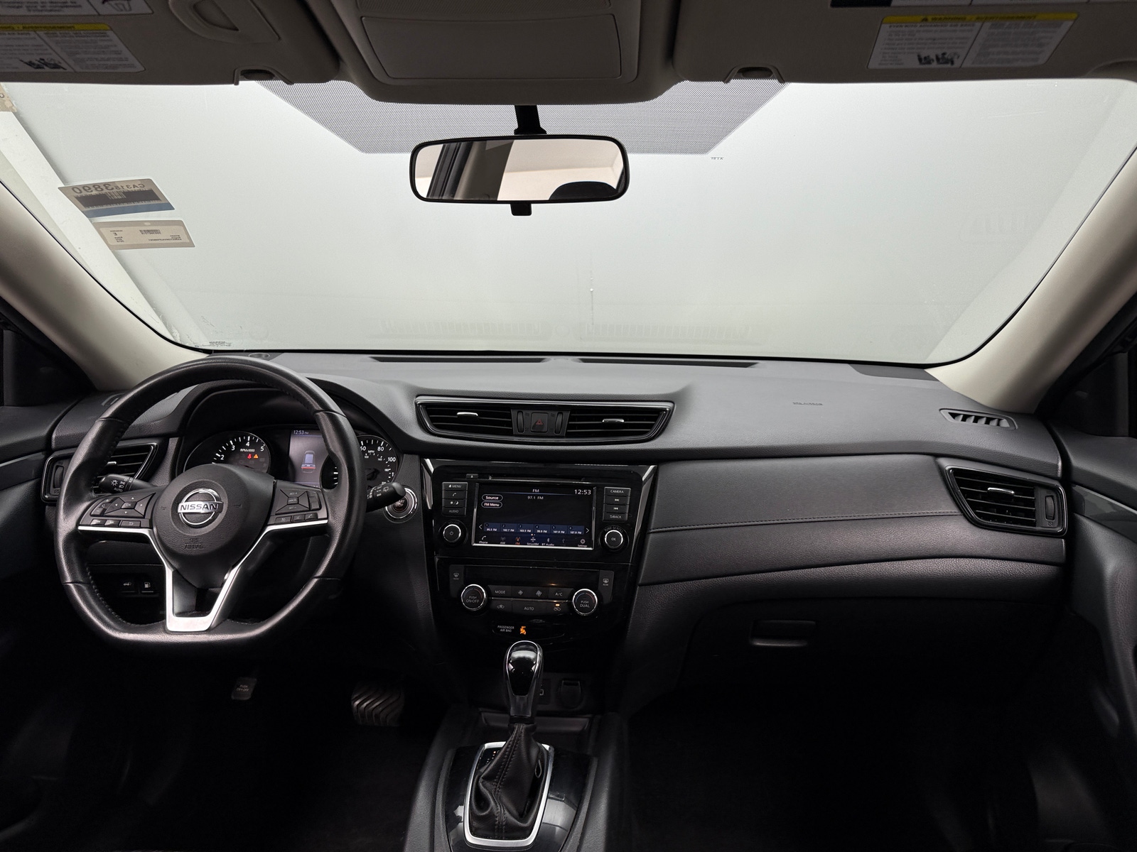 Thumbnail: 2018 Nissan Rogue - 3