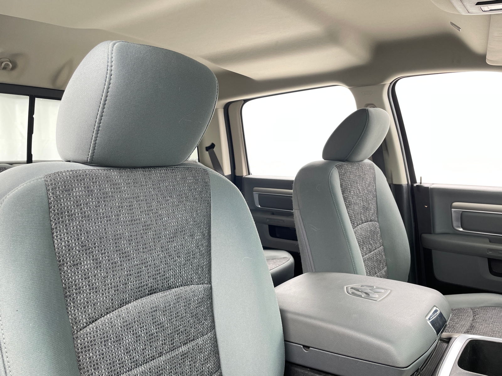 Thumbnail: 2019 RAM 1500 Classic - 2