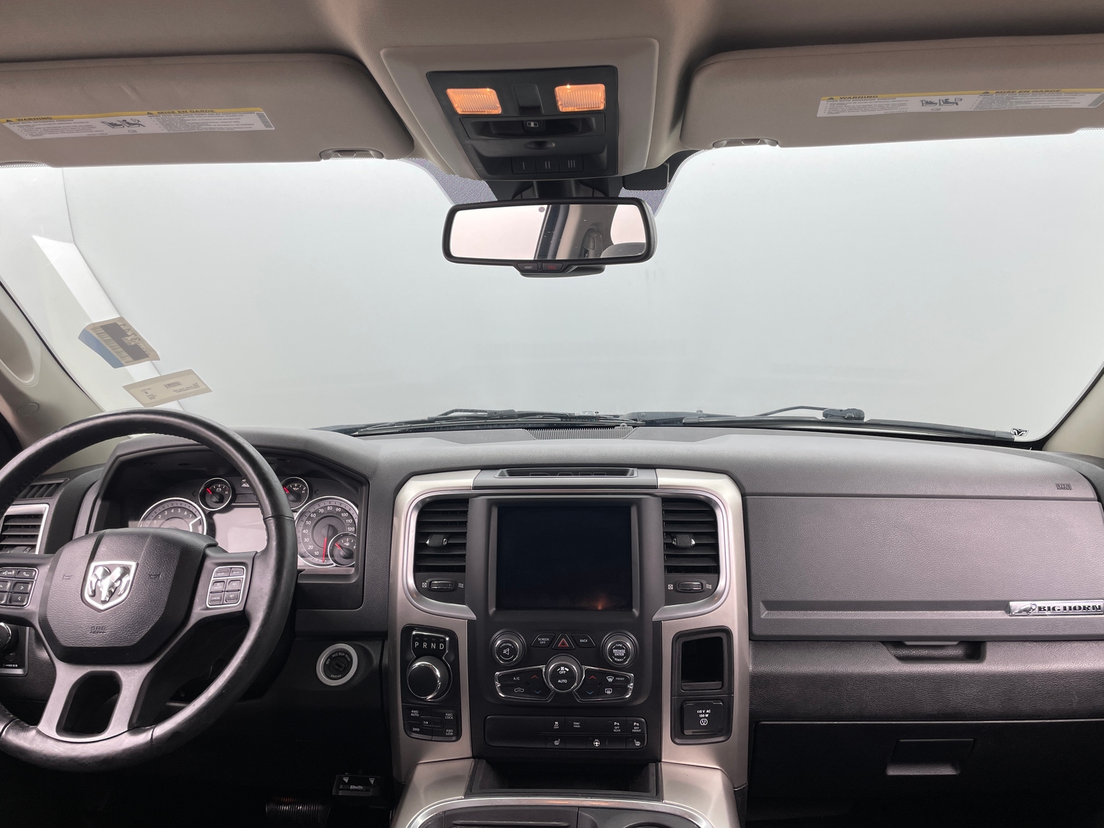 Thumbnail: 2019 RAM 1500 Classic - 3